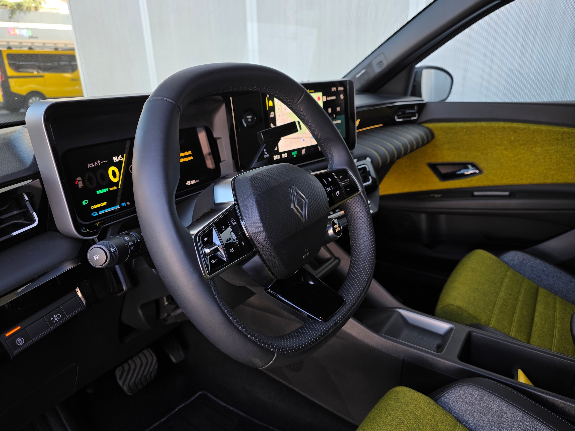 RENAULT R5 E-Tech Comfort Range 52 kWh Iconic Five - 6