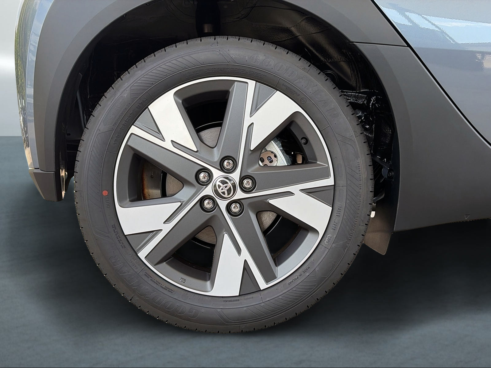 TOYOTA Aygo X 1.5 Comfort e-CVT - 11