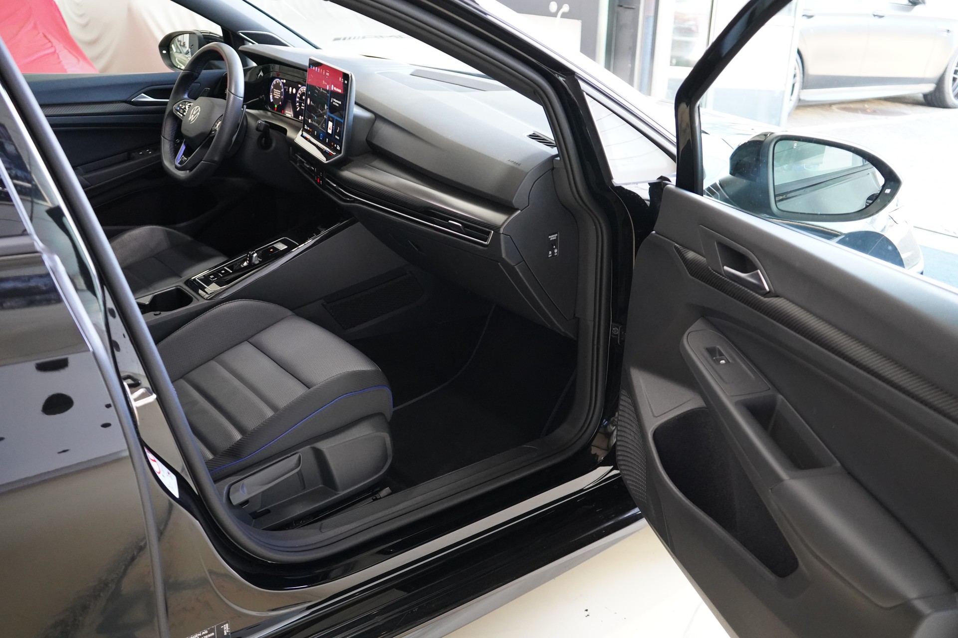 VW Golf 2.0 TSI R Black Edition DSG 4 Motion / Akrapovic * APR ** - 26