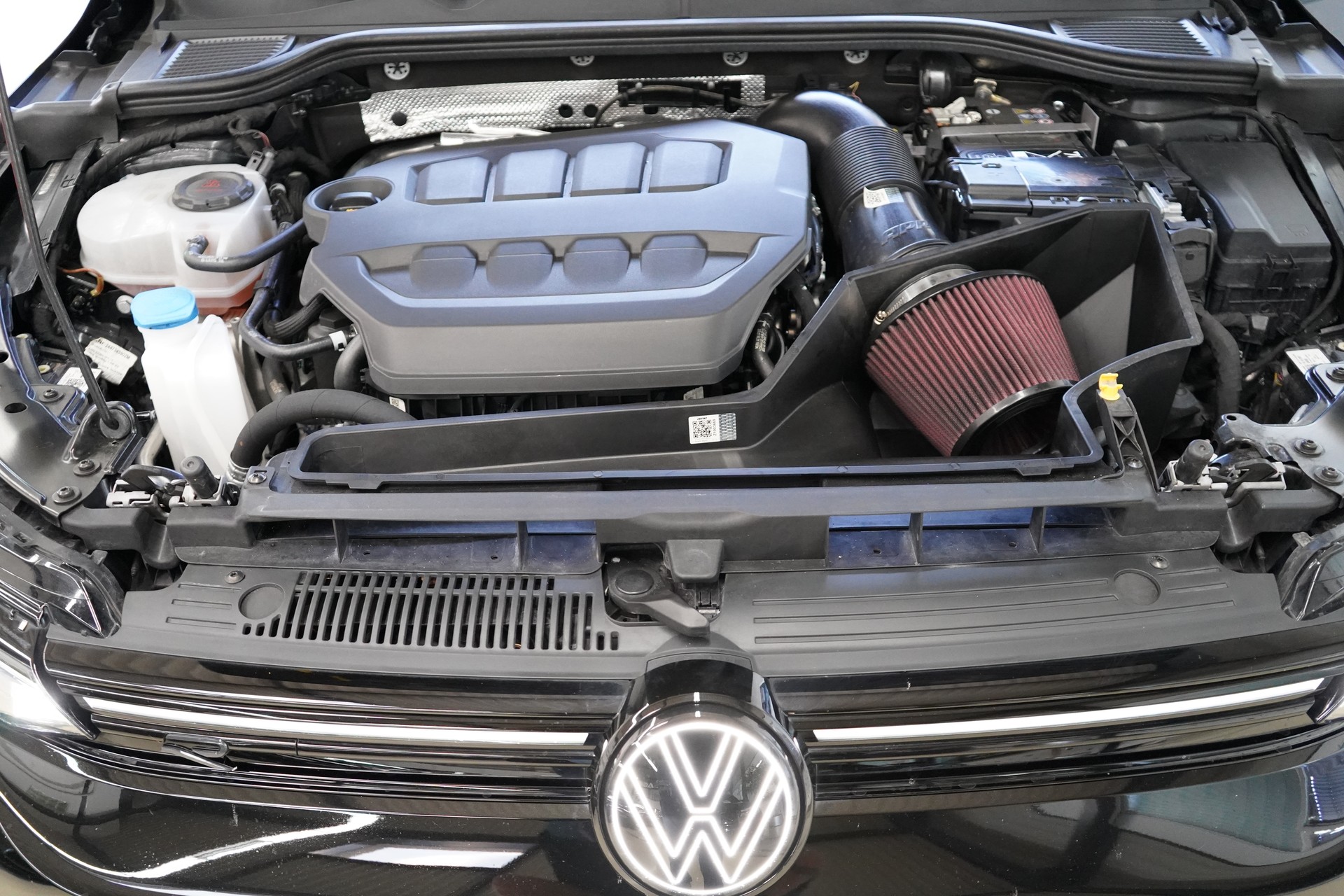 VW Golf 2.0 TSI R Black Edition DSG 4 Motion / Akrapovic * APR ** - 32
