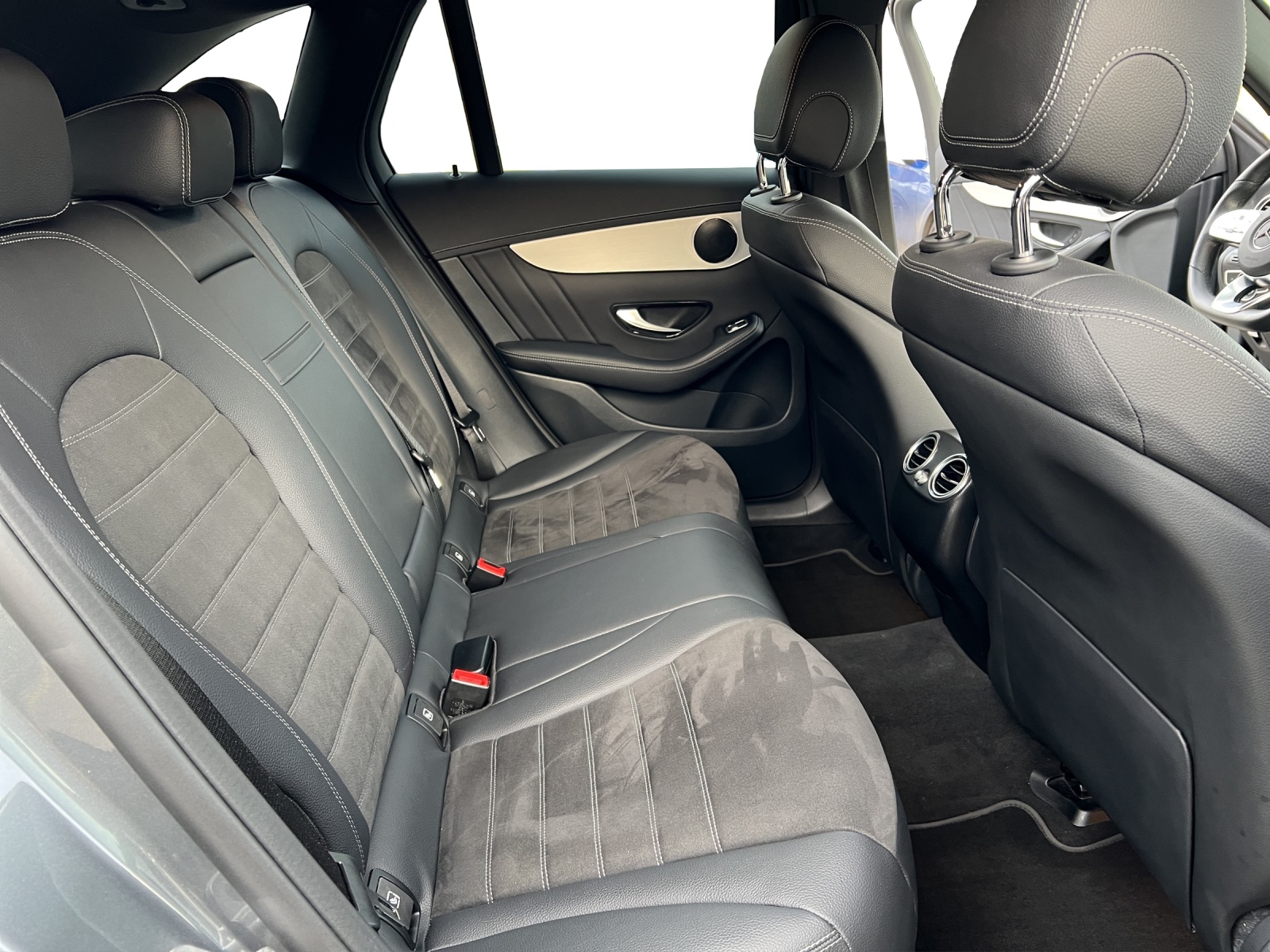 MERCEDES-BENZ GLC 200 AMG Line 4Matic - 16