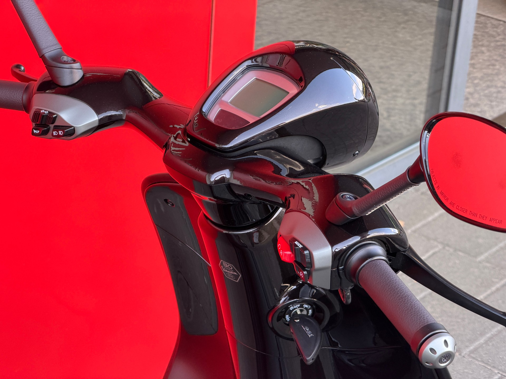 PIAGGIO Vespa 946 Horse - 7