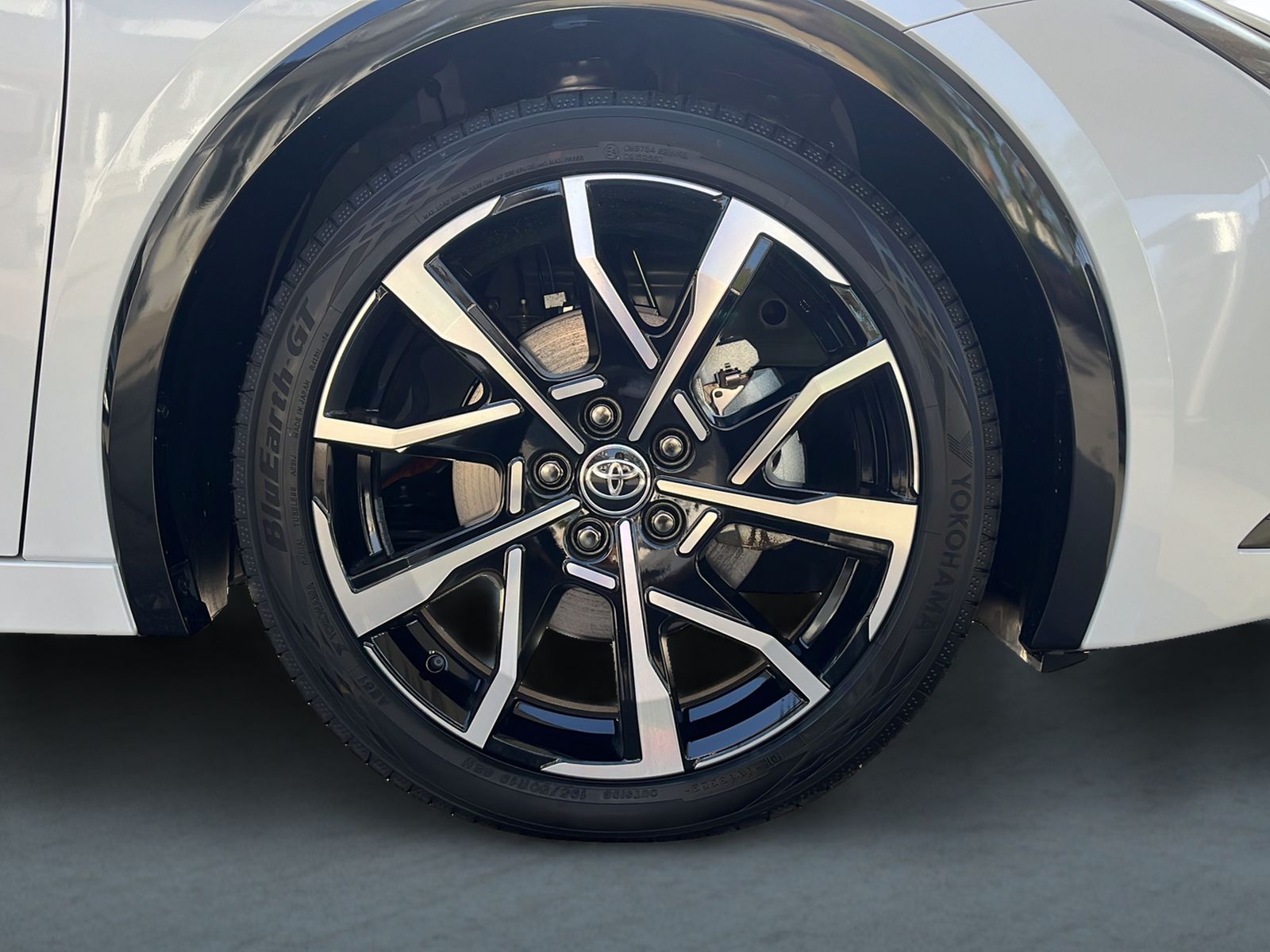 TOYOTA Prius 2.0 VVT-i Plug-in Hybrid Style - 5