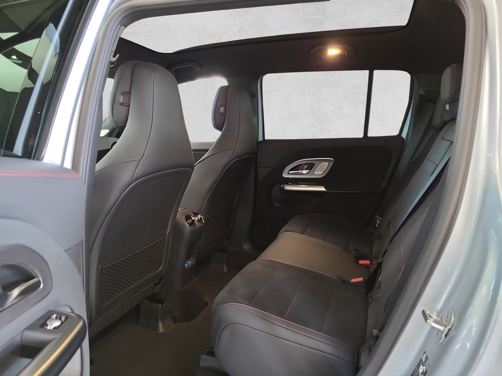 MERCEDES-BENZ GLB 350 85kWh EQ 4 Matic - 11