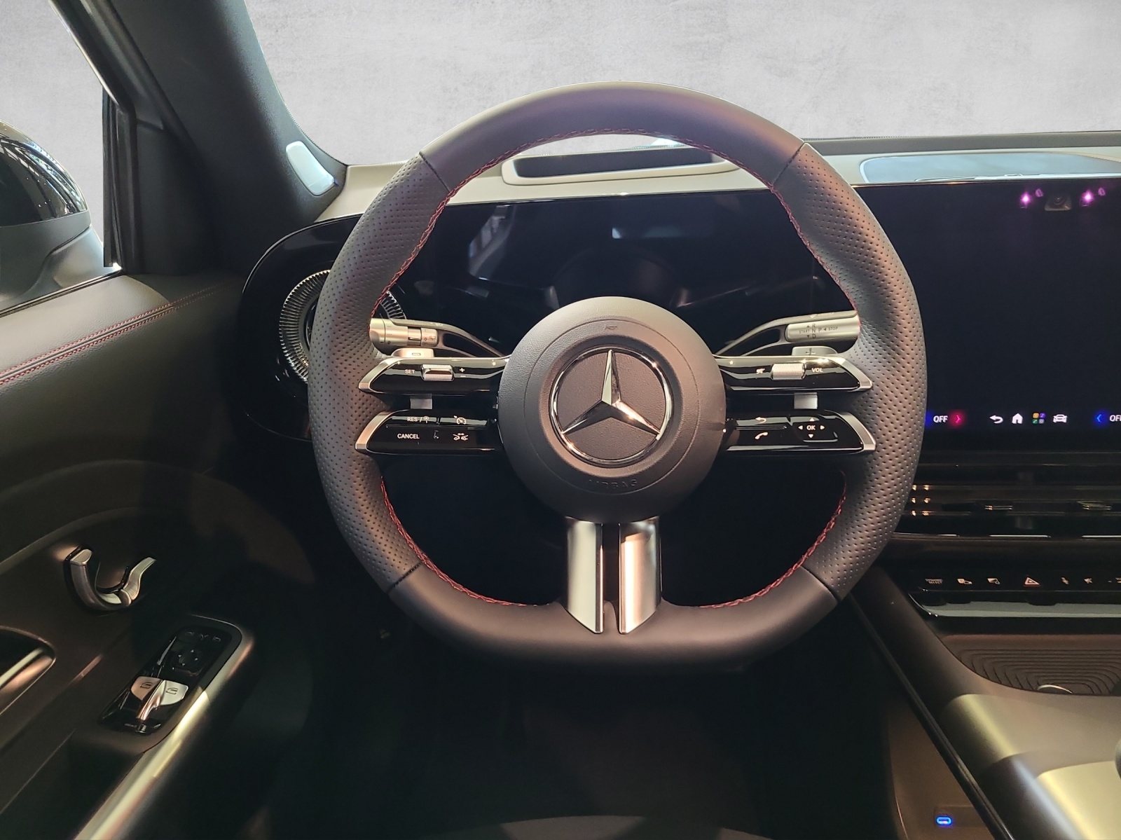 MERCEDES-BENZ GLB 350 85kWh EQ 4 Matic - 13