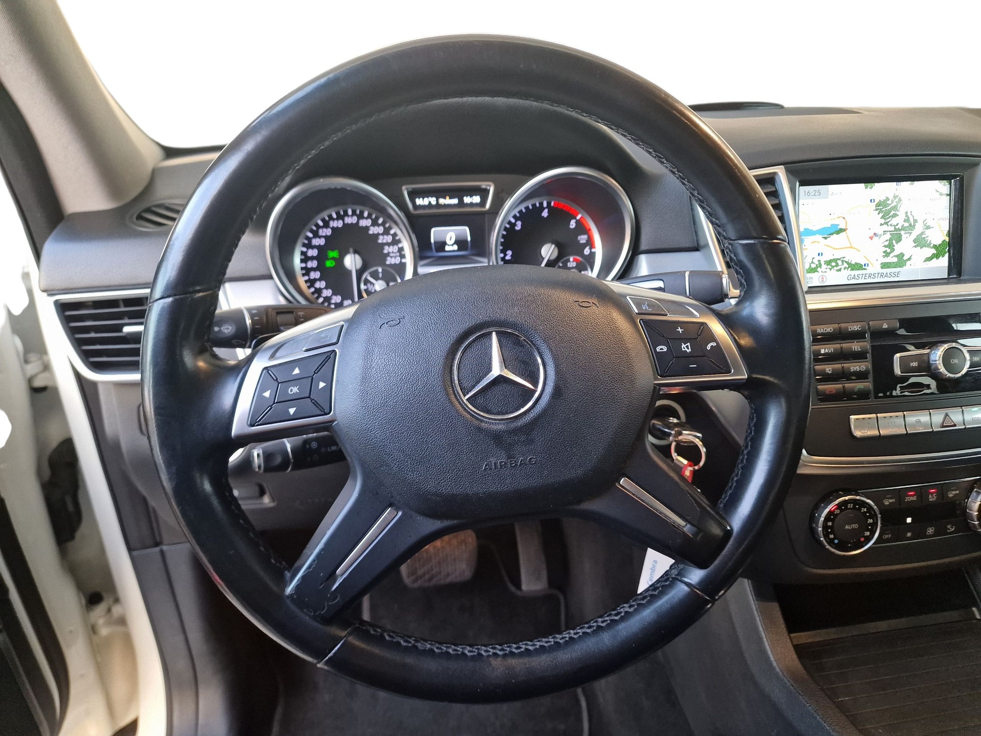 MERCEDES-BENZ ML 350 BlueTEC Executive 4Matic 7G-Tronic 24Mt Gara 8xAlu Standheiz - 13