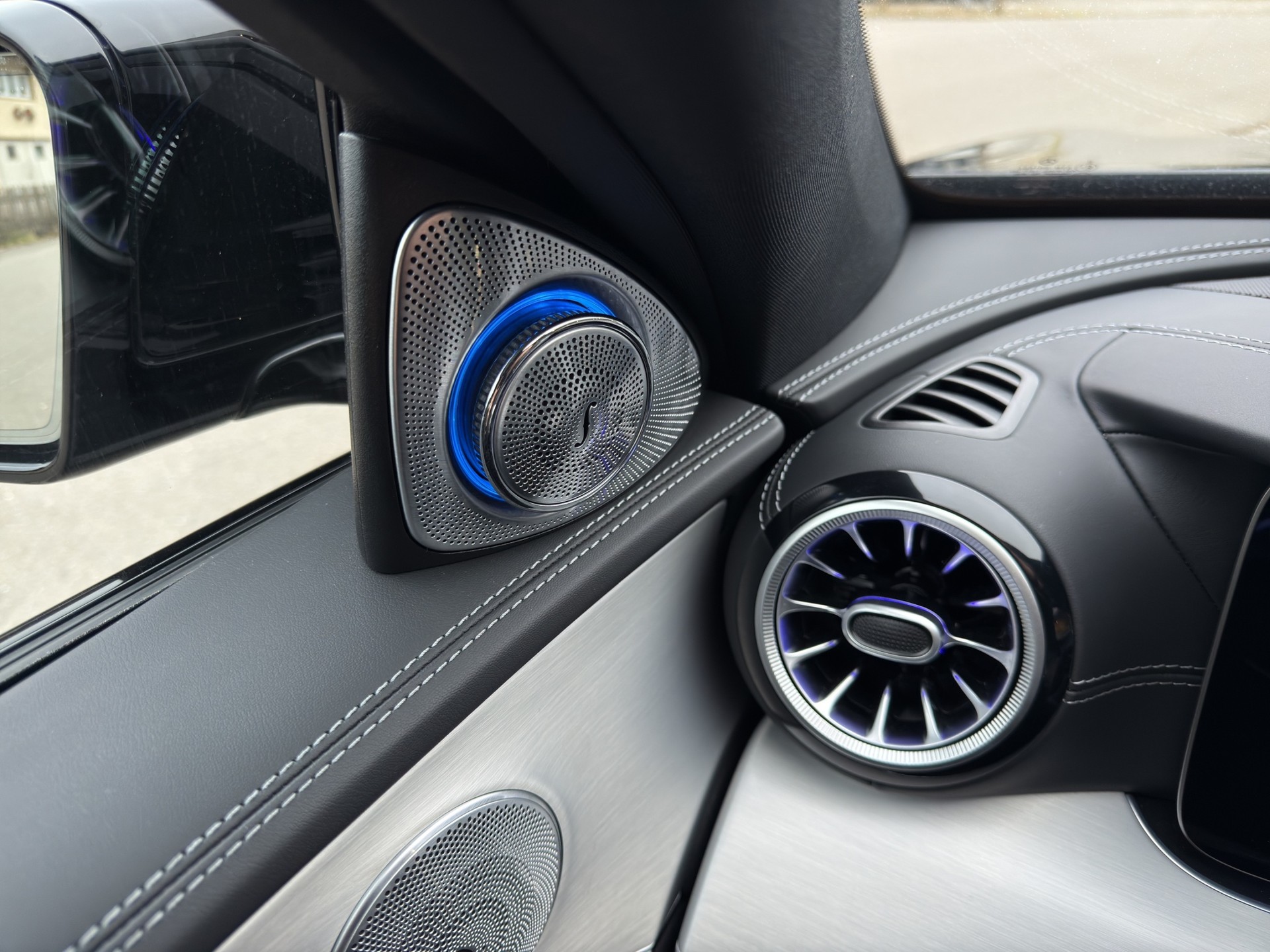 MERCEDES-BENZ E 63 S AMG 4matic+ Speedshift 9G-TCT - 24