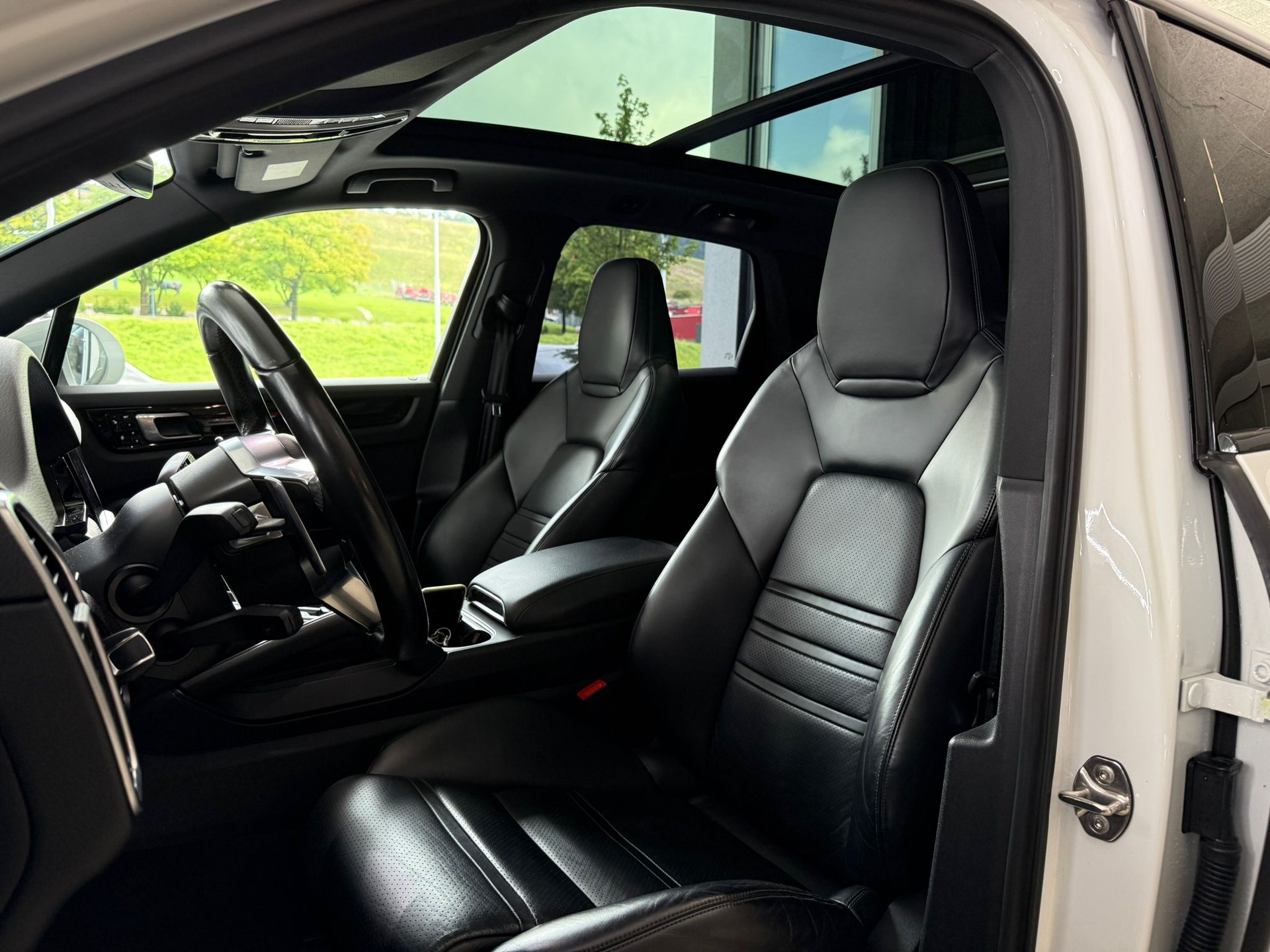 PORSCHE Cayenne - 11