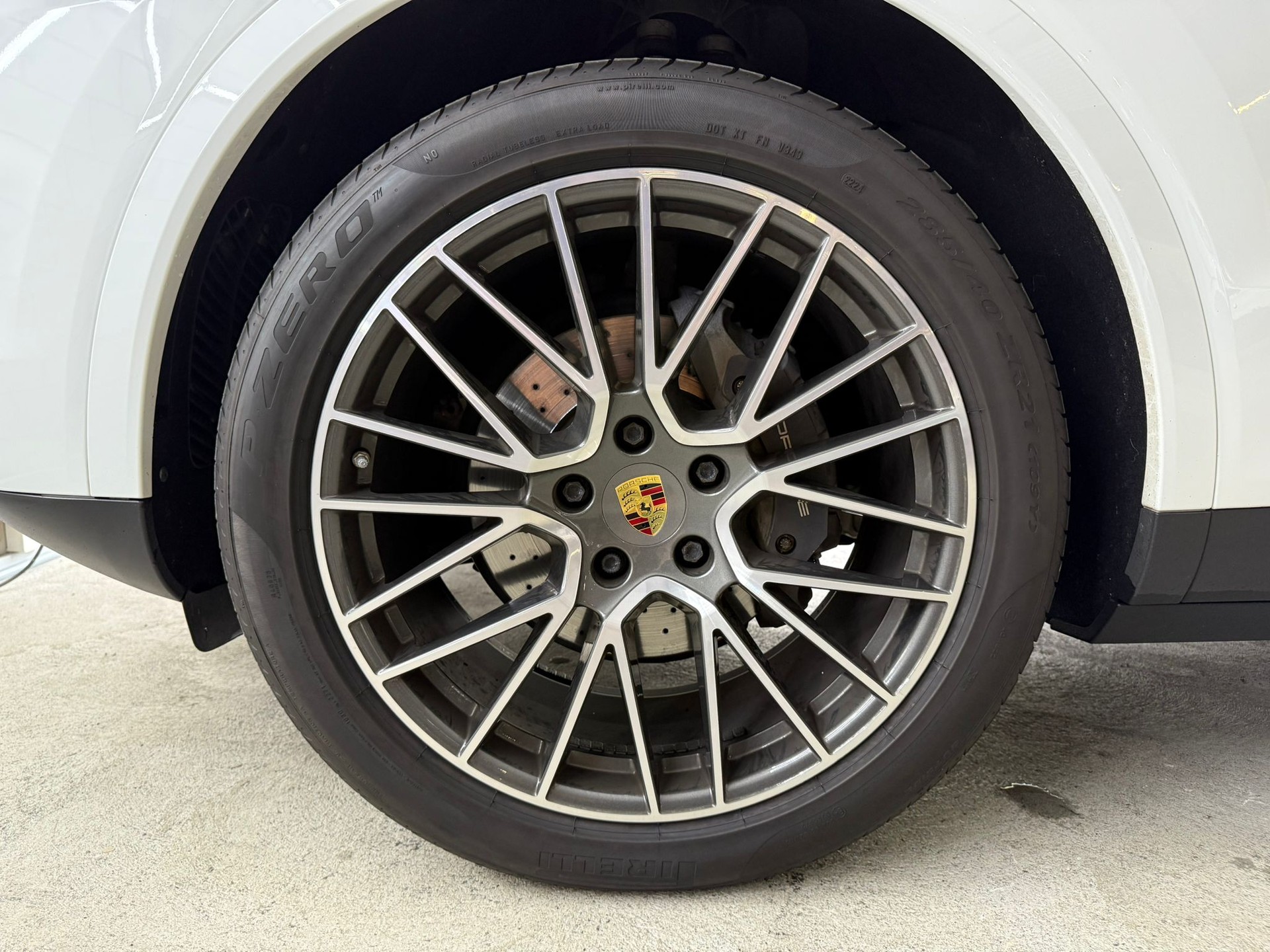 PORSCHE Cayenne - 14