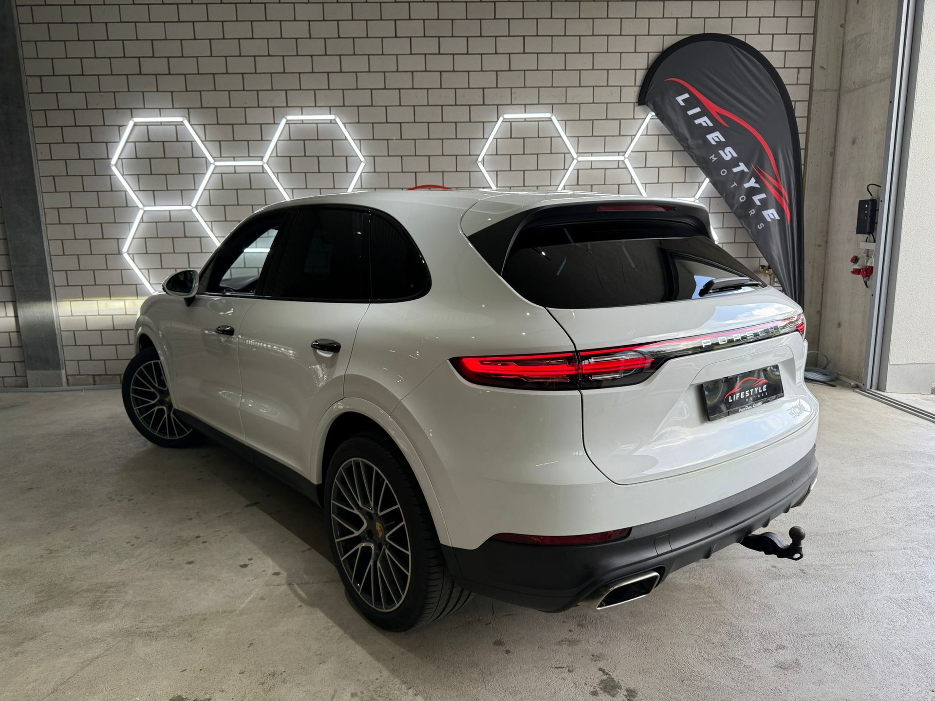 PORSCHE Cayenne - 3