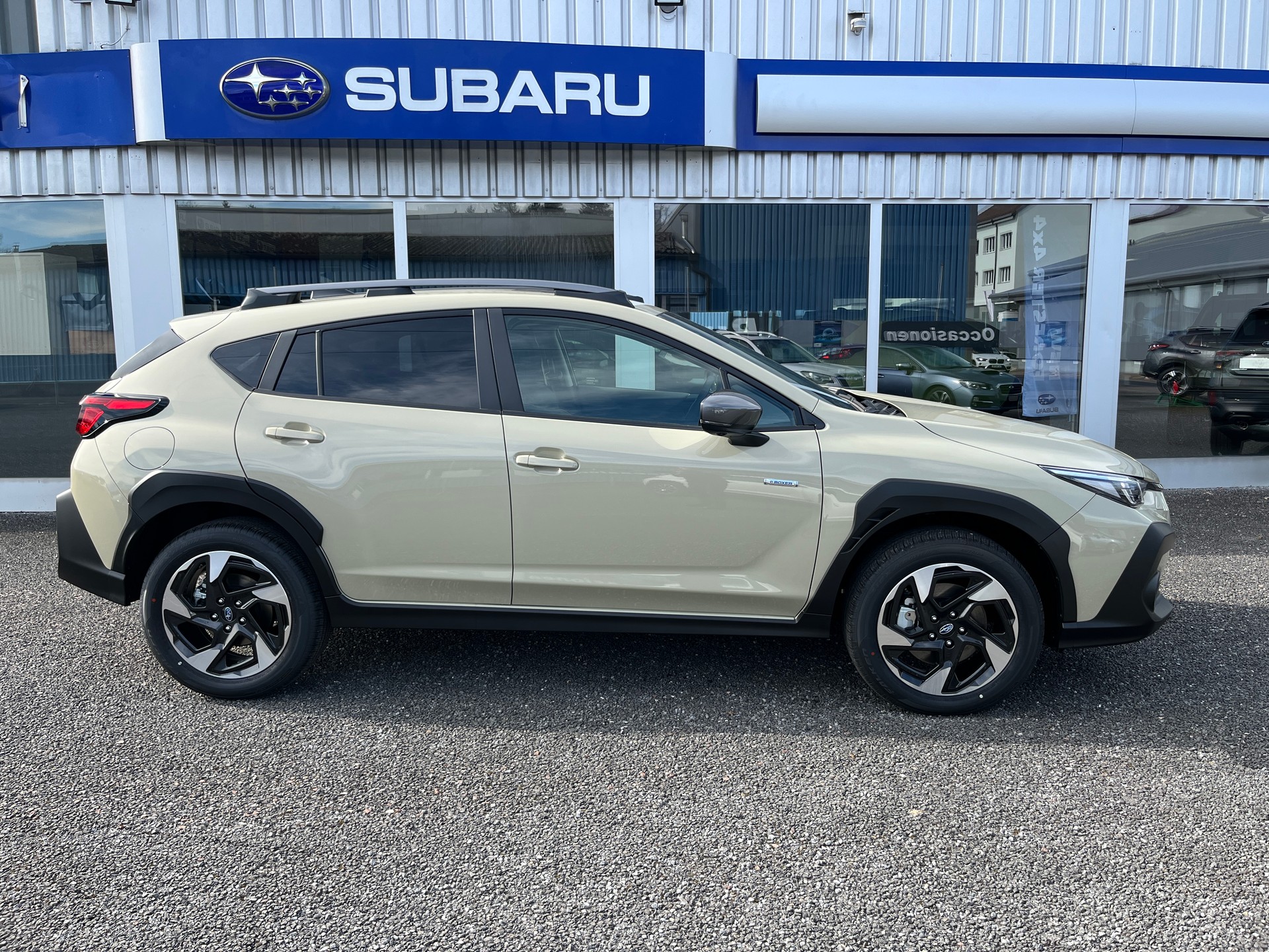 SUBARU Crosstrek 2.0 e-Boxer Luxury AWD Lineartronic - 4
