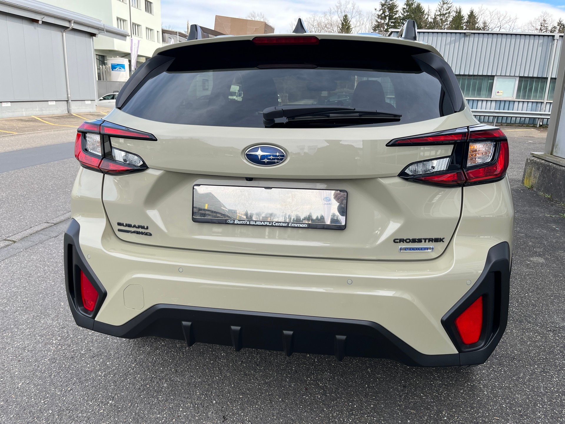 SUBARU Crosstrek 2.0 e-Boxer Luxury AWD Lineartronic - 14