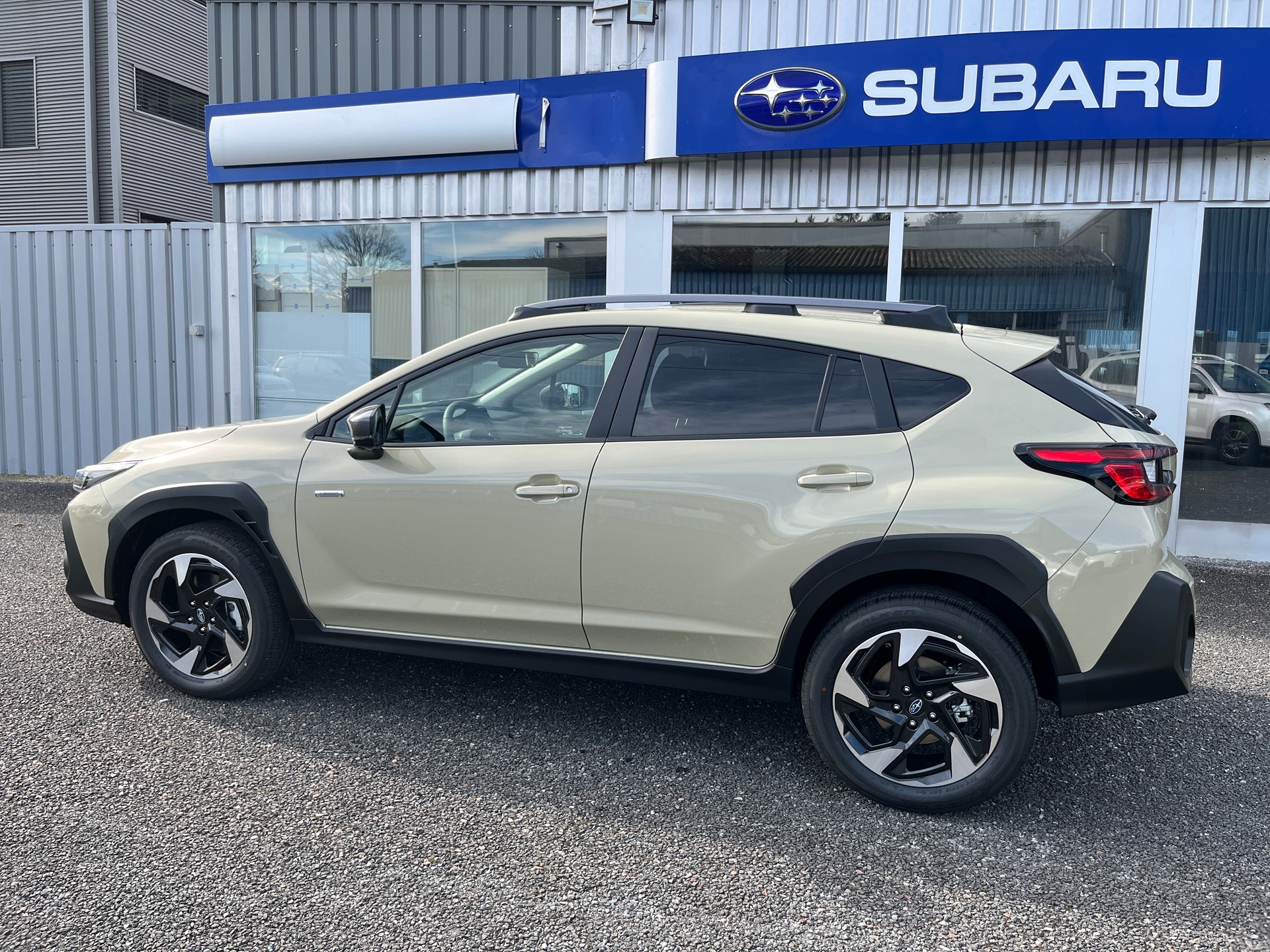 SUBARU Crosstrek 2.0 e-Boxer Luxury AWD Lineartronic - 8