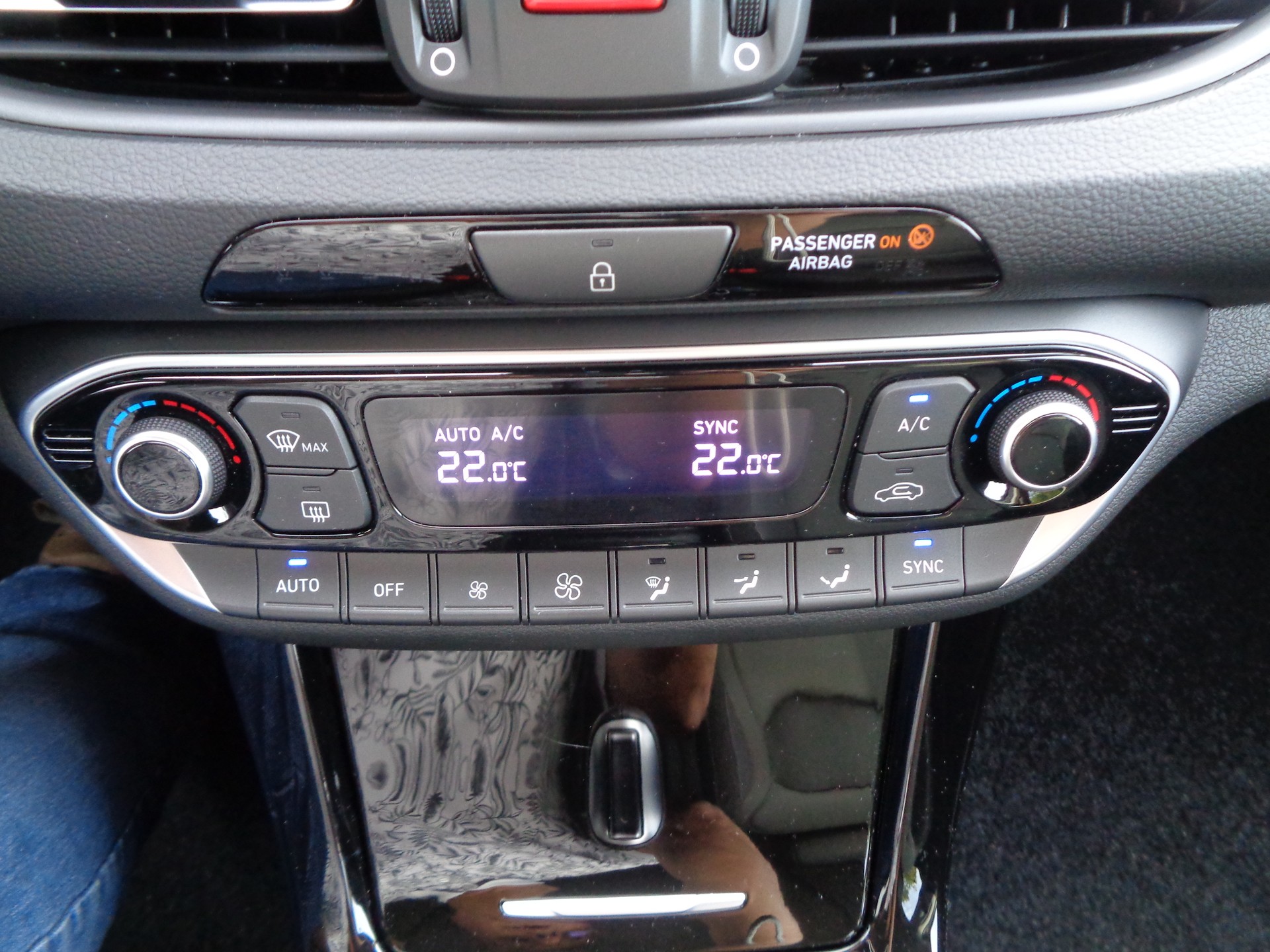 HYUNDAI i30 1.5 T-GDi Vertex 48V MH DCT - 16