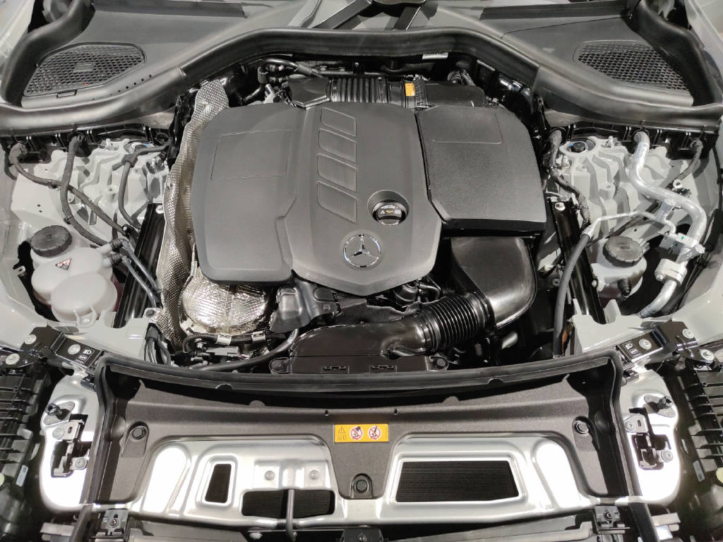 MERCEDES-BENZ GLC 220 d AMG Line 4Matic Coupé - 9