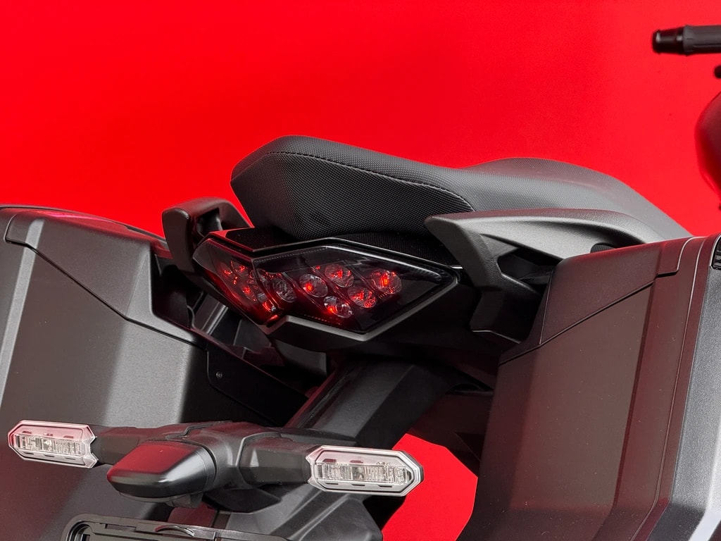 KAWASAKI Ninja 1100 SX Tourer - 11