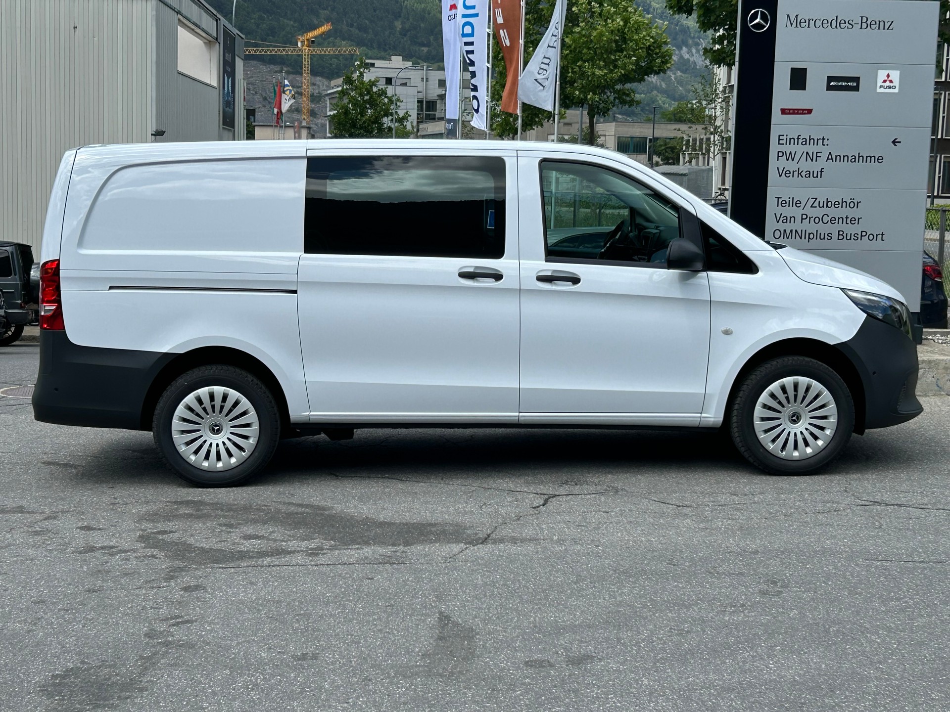 MERCEDES-BENZ Vito 114 CDI KA Lang Worker 4Matic - 10