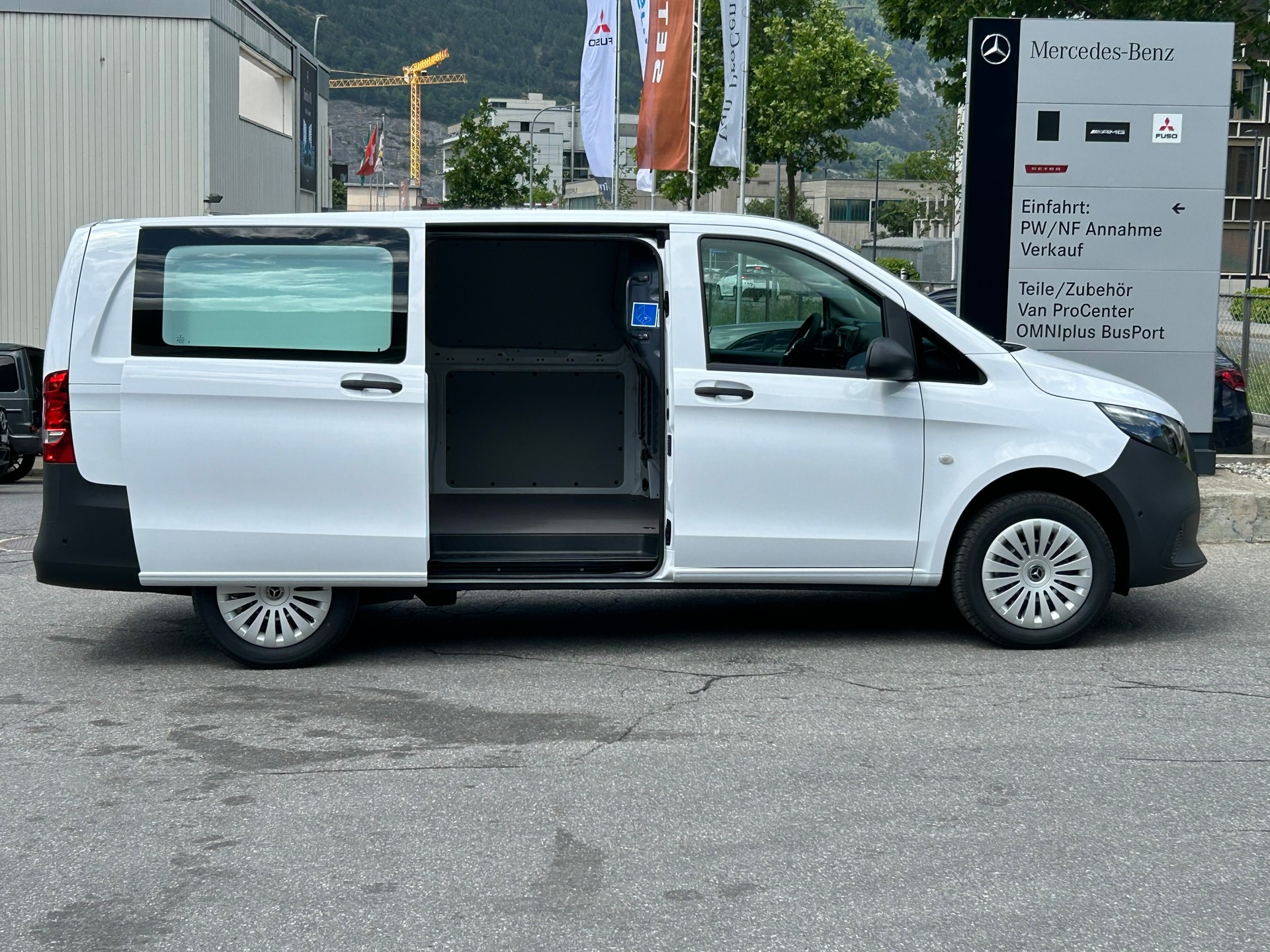 MERCEDES-BENZ Vito 114 CDI KA Lang Worker 4Matic - 11
