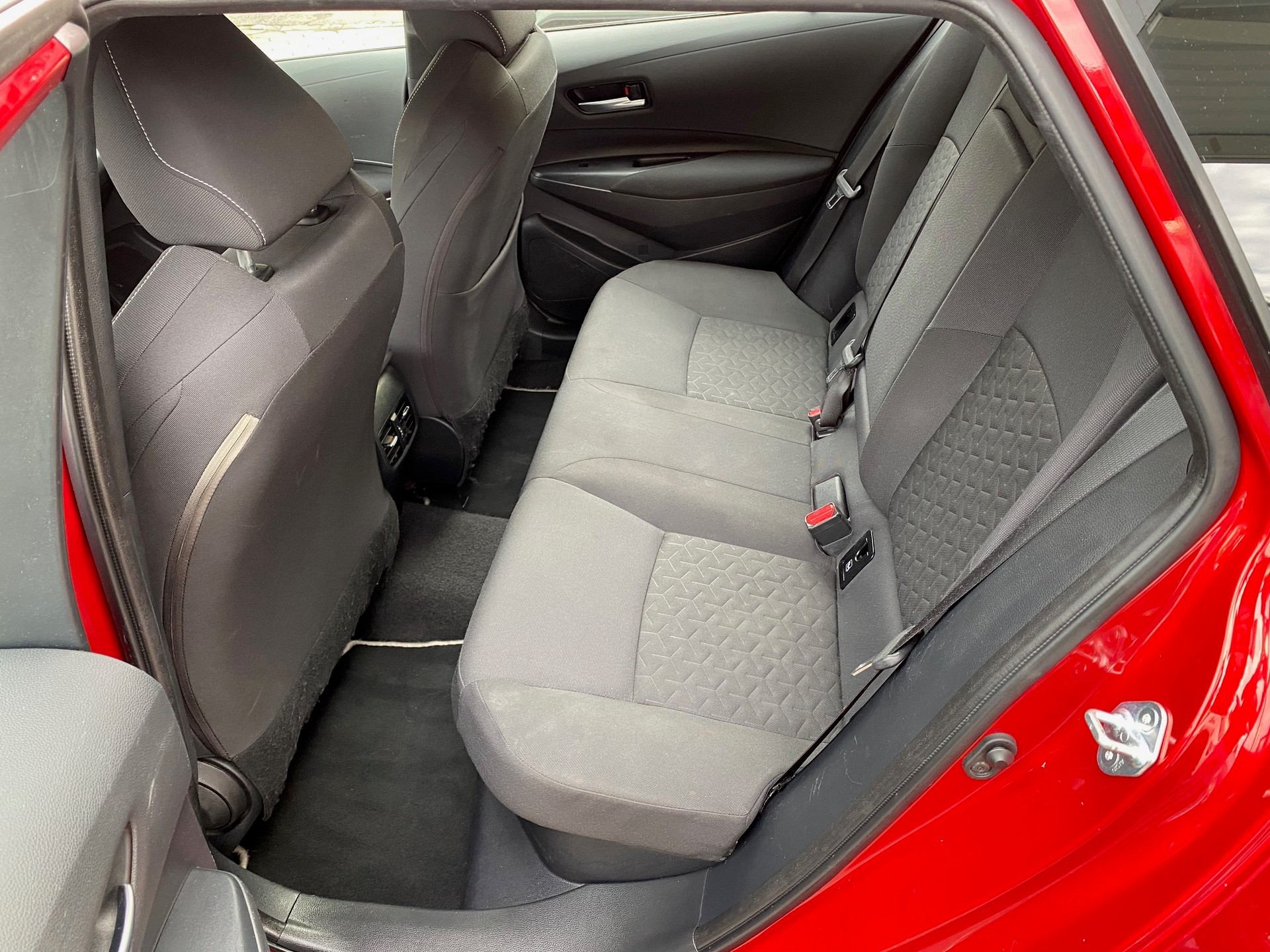 TOYOTA Corolla Touring Sports 1.8 HSD Comfort e-CVT - 8