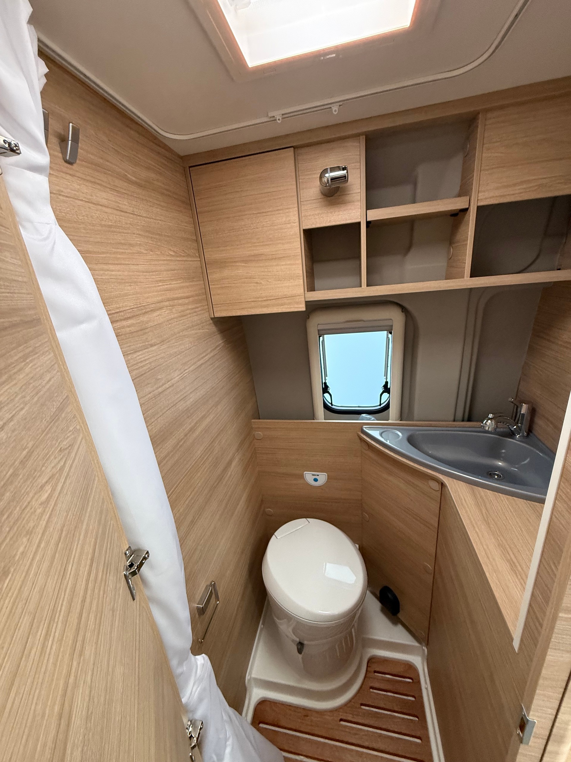 ROADCAR R600 Automatique (régulateur de vitesse adaptatif) - 8