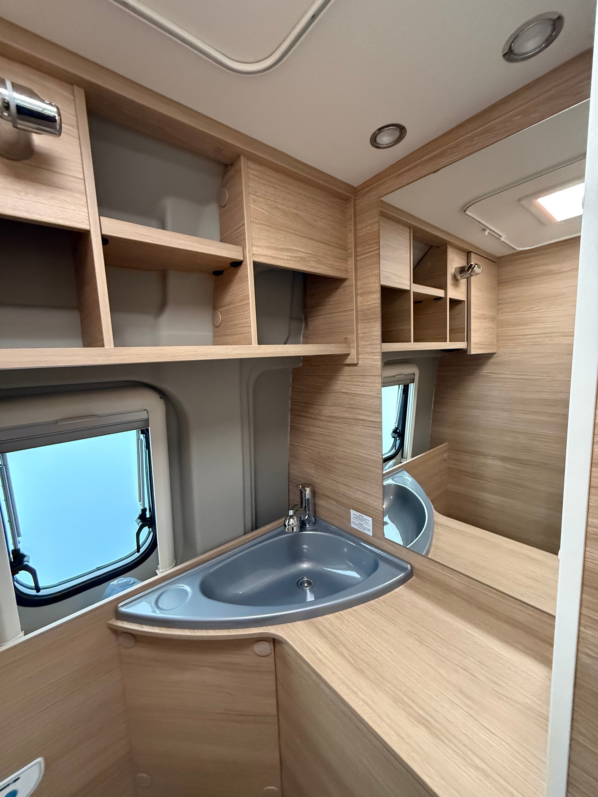 ROADCAR R600 Automatique (régulateur de vitesse adaptatif) - 9