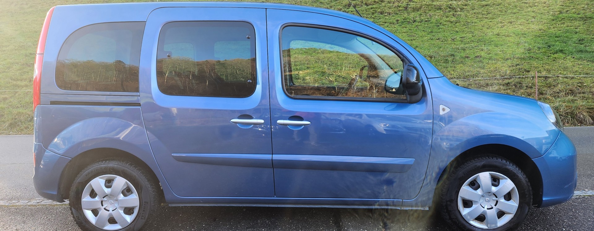 RENAULT Kangoo 1.6 16V Happy Family - 4