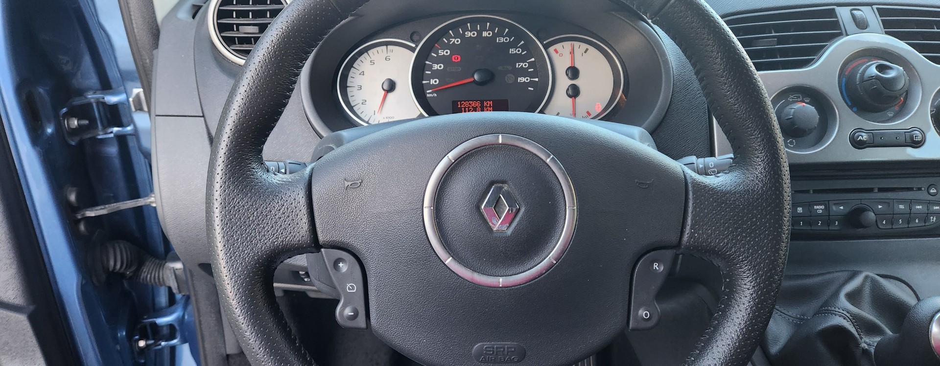 RENAULT Kangoo 1.6 16V Happy Family - 10