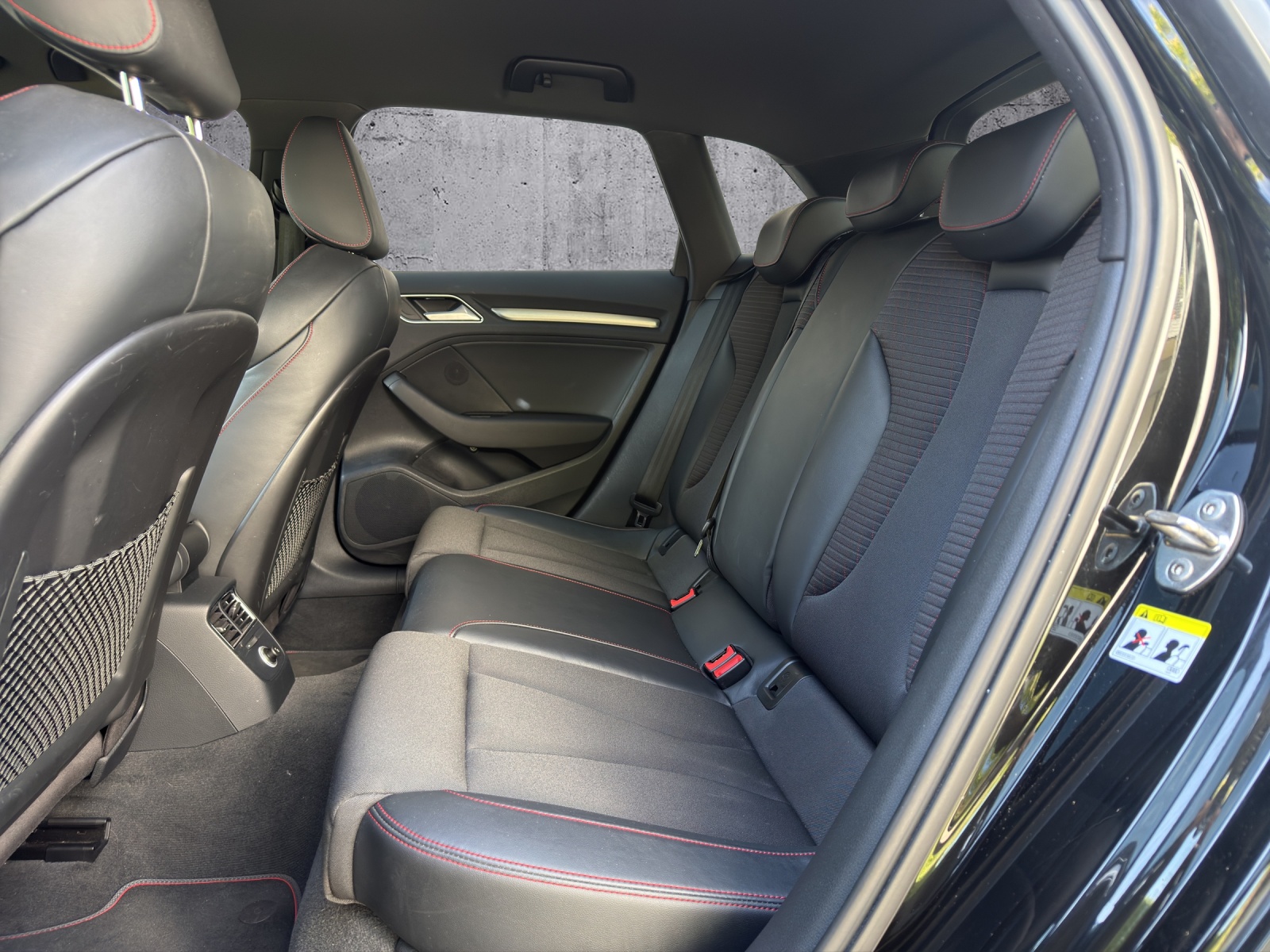 AUDI S3 Sportback 2.0 TFSI quattro S-tronic - 10