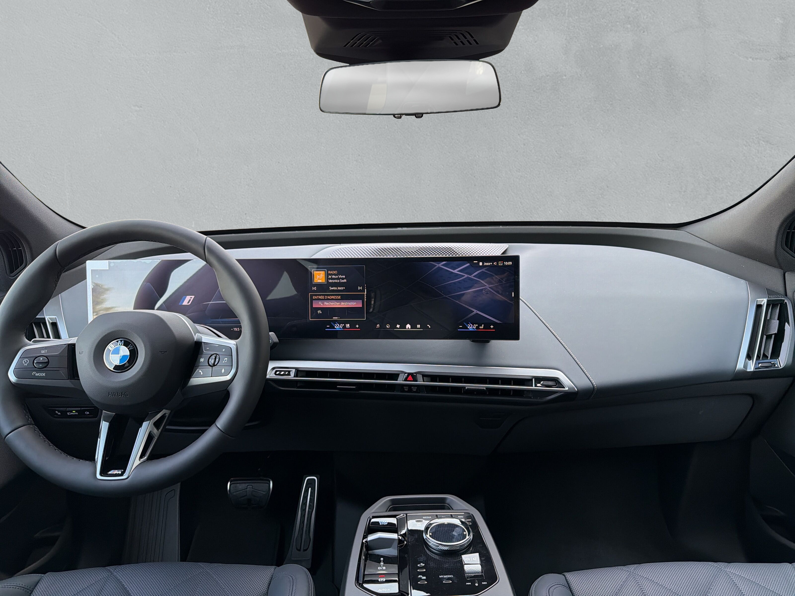 BMW iX xDrive60 M Sport Pro - 17