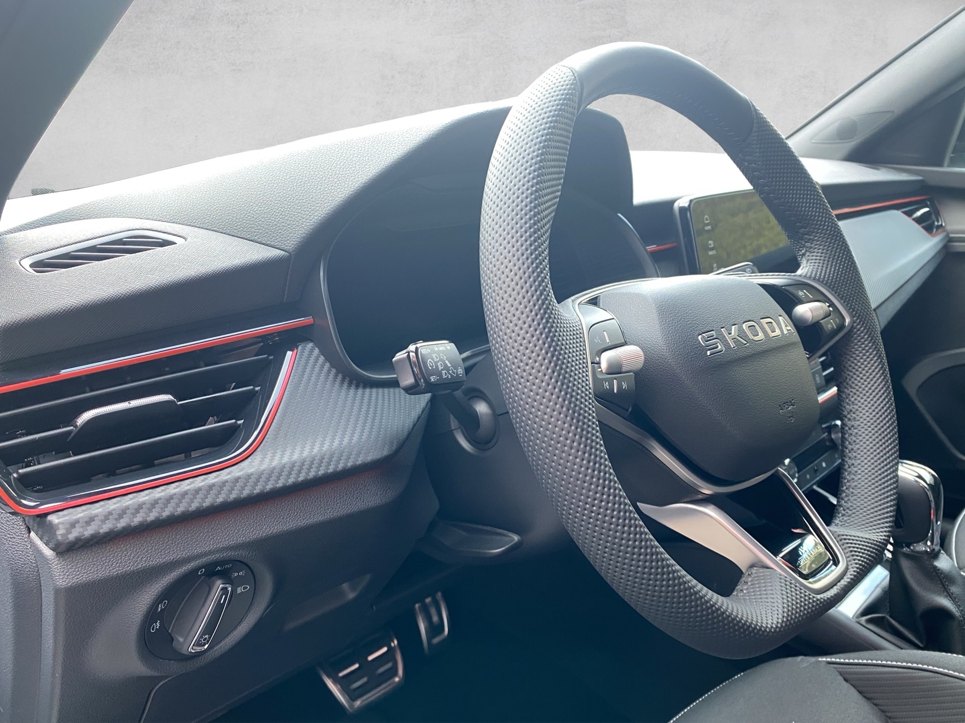 SKODA Kamiq 1.5 TSI Monte Carlo DSG - 12