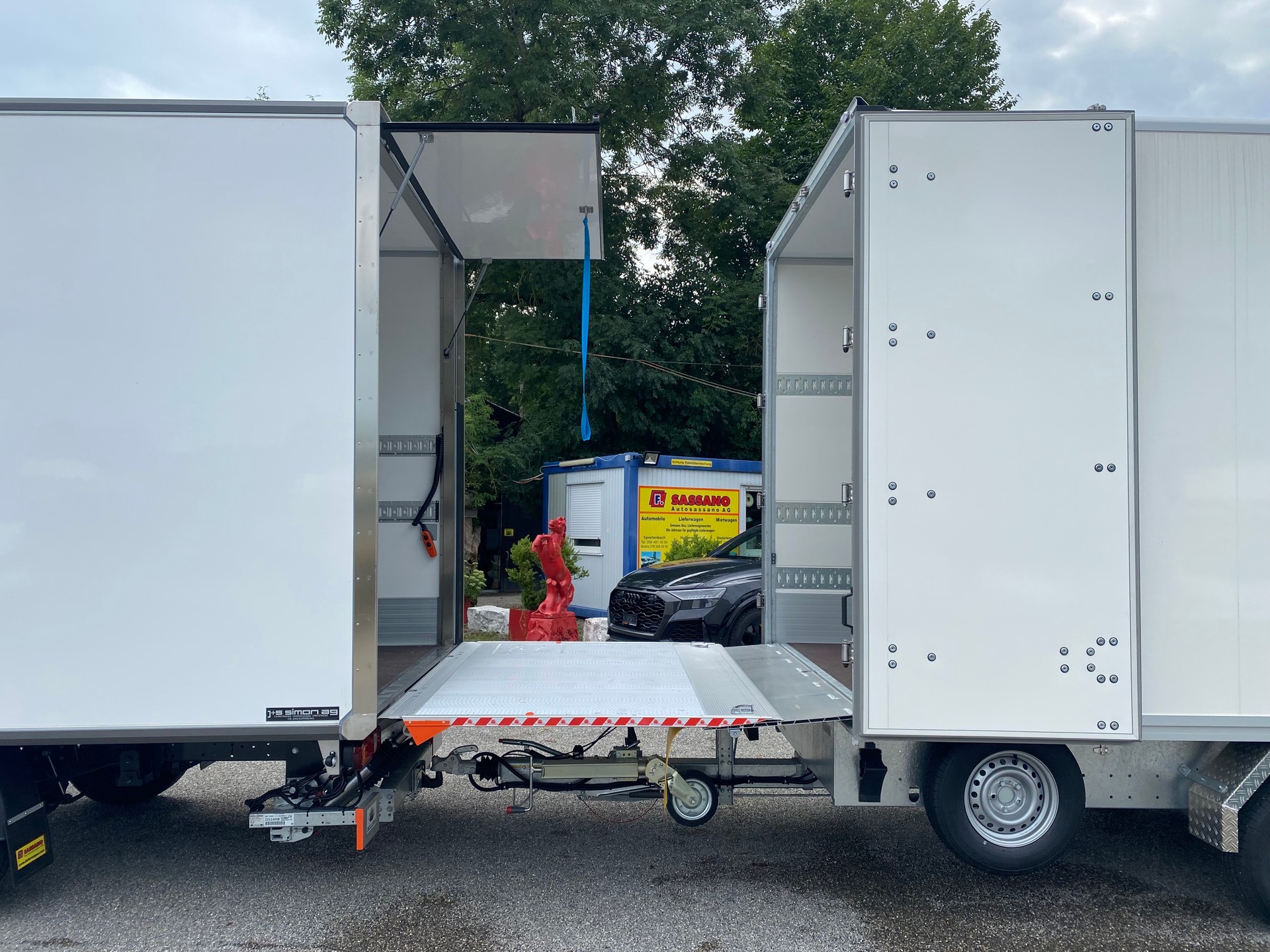 IVECO Daily 35 S 18 HI-MATIC Ultra Light Durchladesystem mit 2 x Hebebühne 2.40m Innenhöhe ( AZ ) - 6