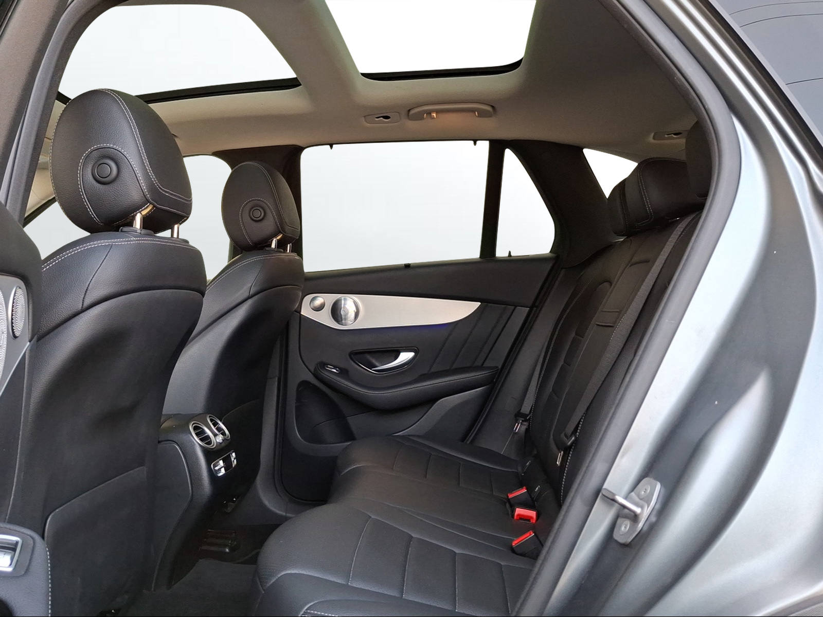 MERCEDES-BENZ GLC 300 AMG Line 4Matic 9G-Tronic - 12