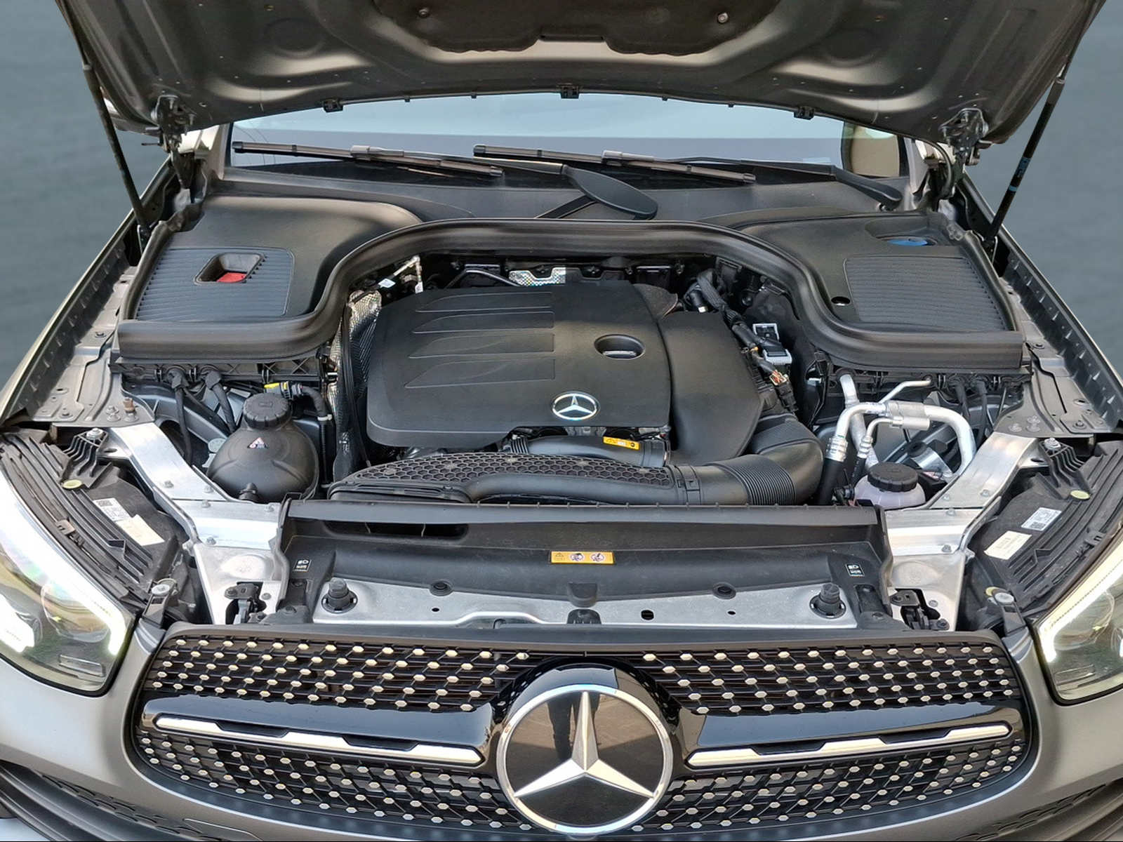 MERCEDES-BENZ GLC 300 AMG Line 4Matic 9G-Tronic - 14