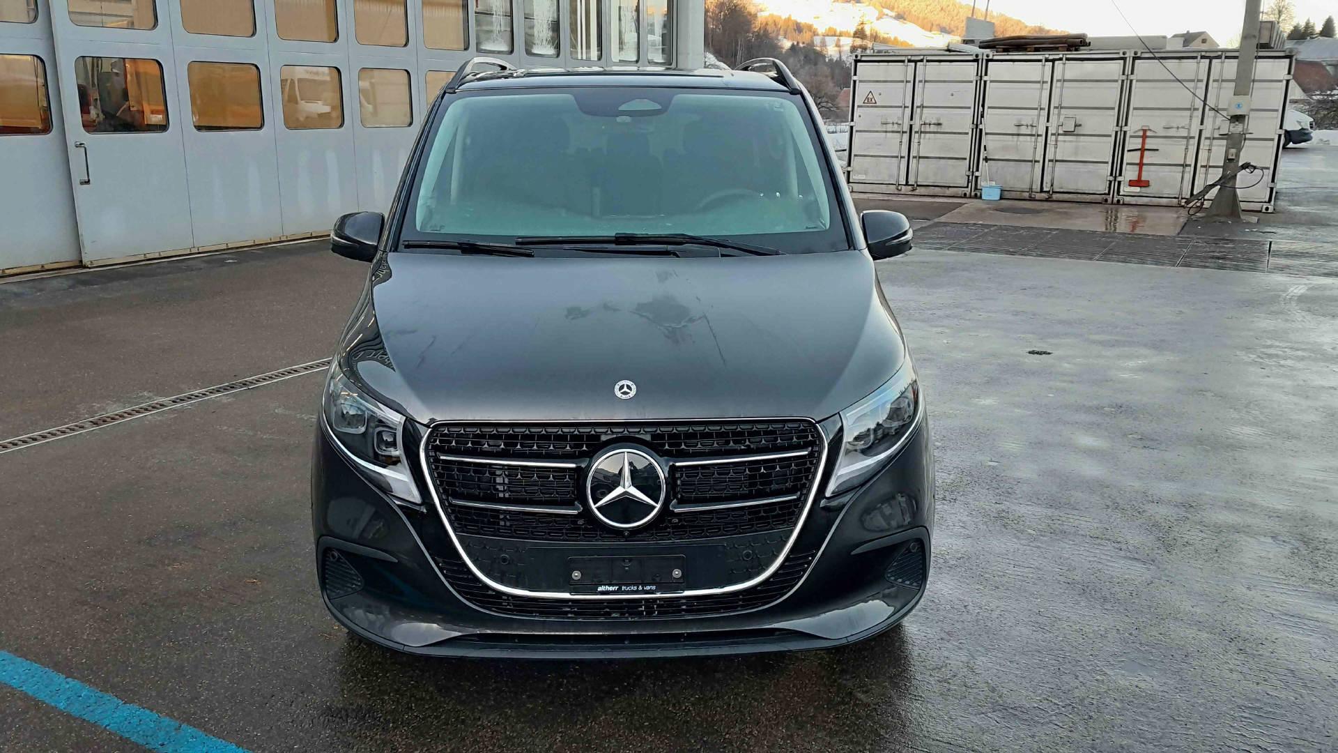MERCEDES-BENZ V 250d Style L 4x4 - 8