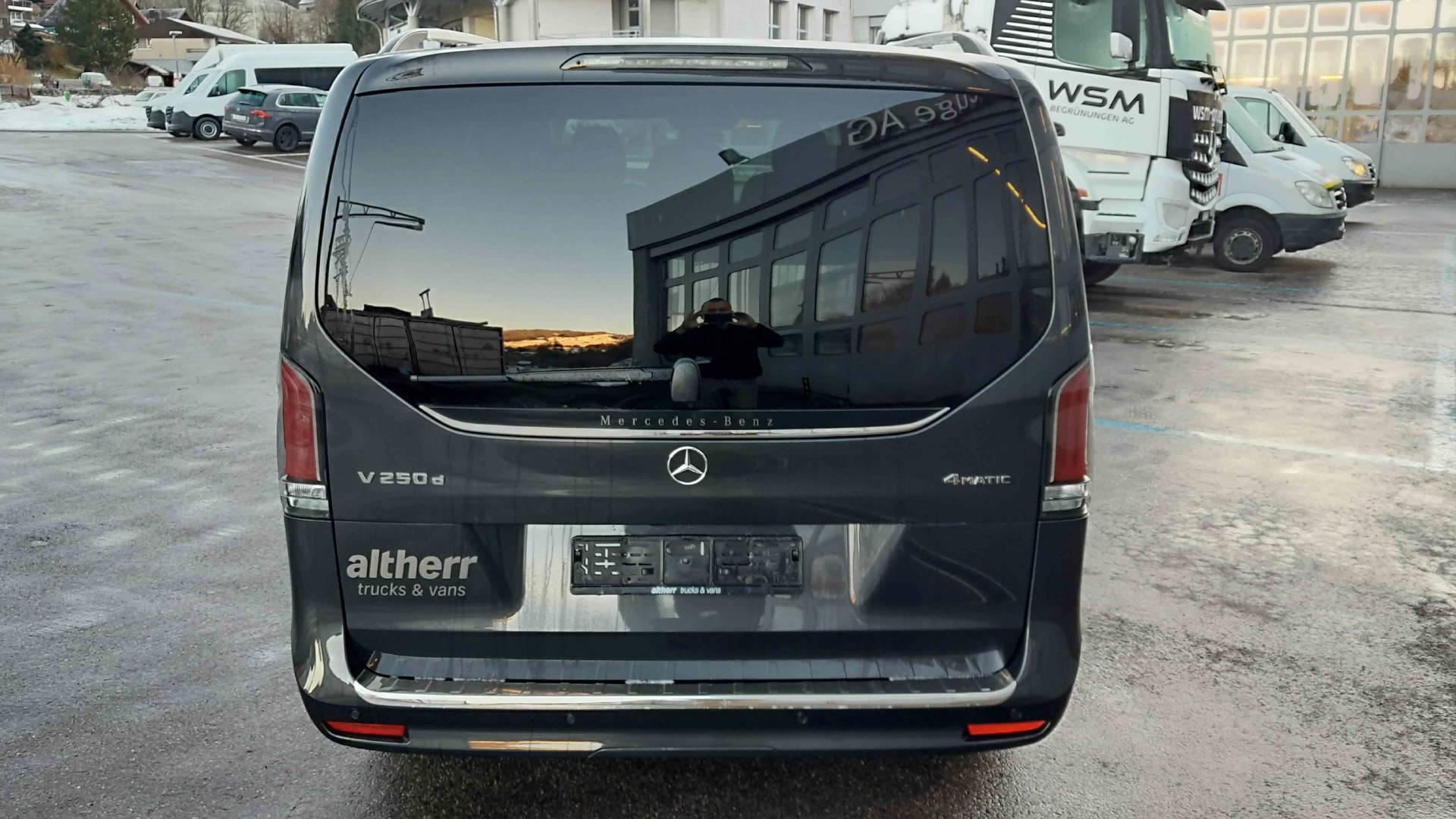 MERCEDES-BENZ V 250d Style L 4x4 - 4