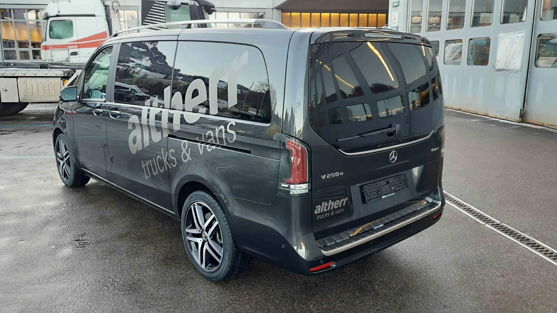MERCEDES-BENZ V 250d Style L 4x4 - 2