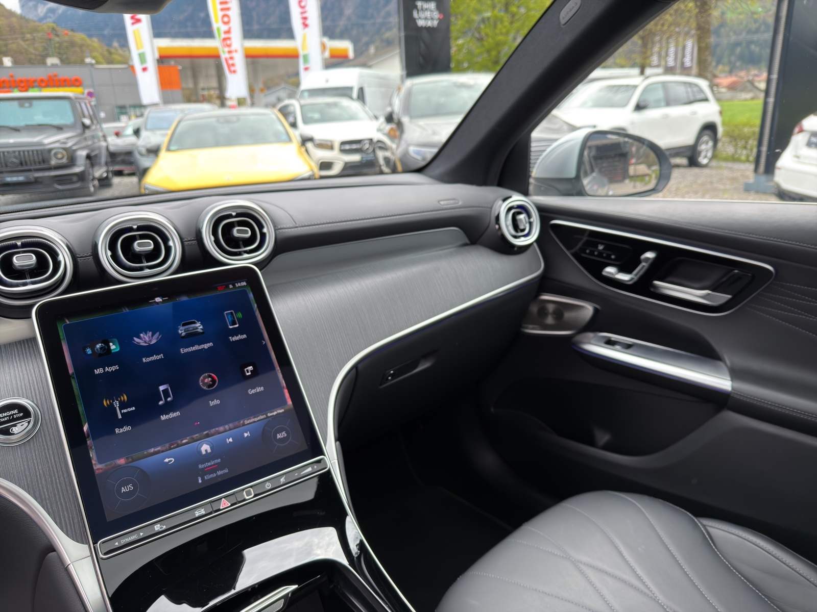 MERCEDES-BENZ GLC 220 d AMG Line 4Matic 9G-Tronic - 11