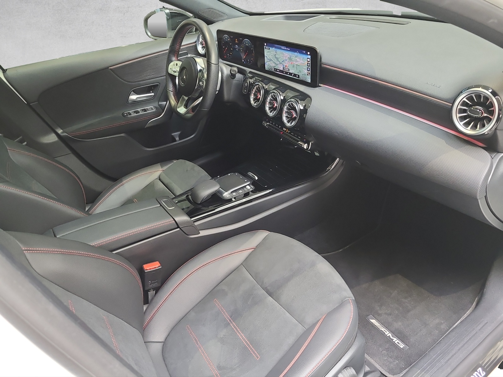 MERCEDES-BENZ A 250 4Matic AMG Line 4Matic 7G-DCT - 8