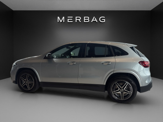 MERCEDES-BENZ EQA 300 4M Excellence - 3