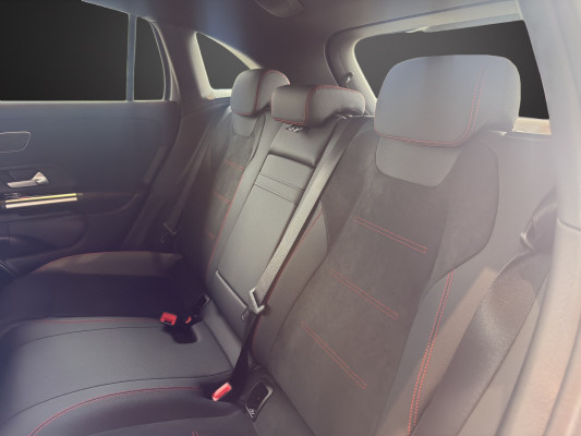 MERCEDES-BENZ EQA 300 4M Excellence - 10