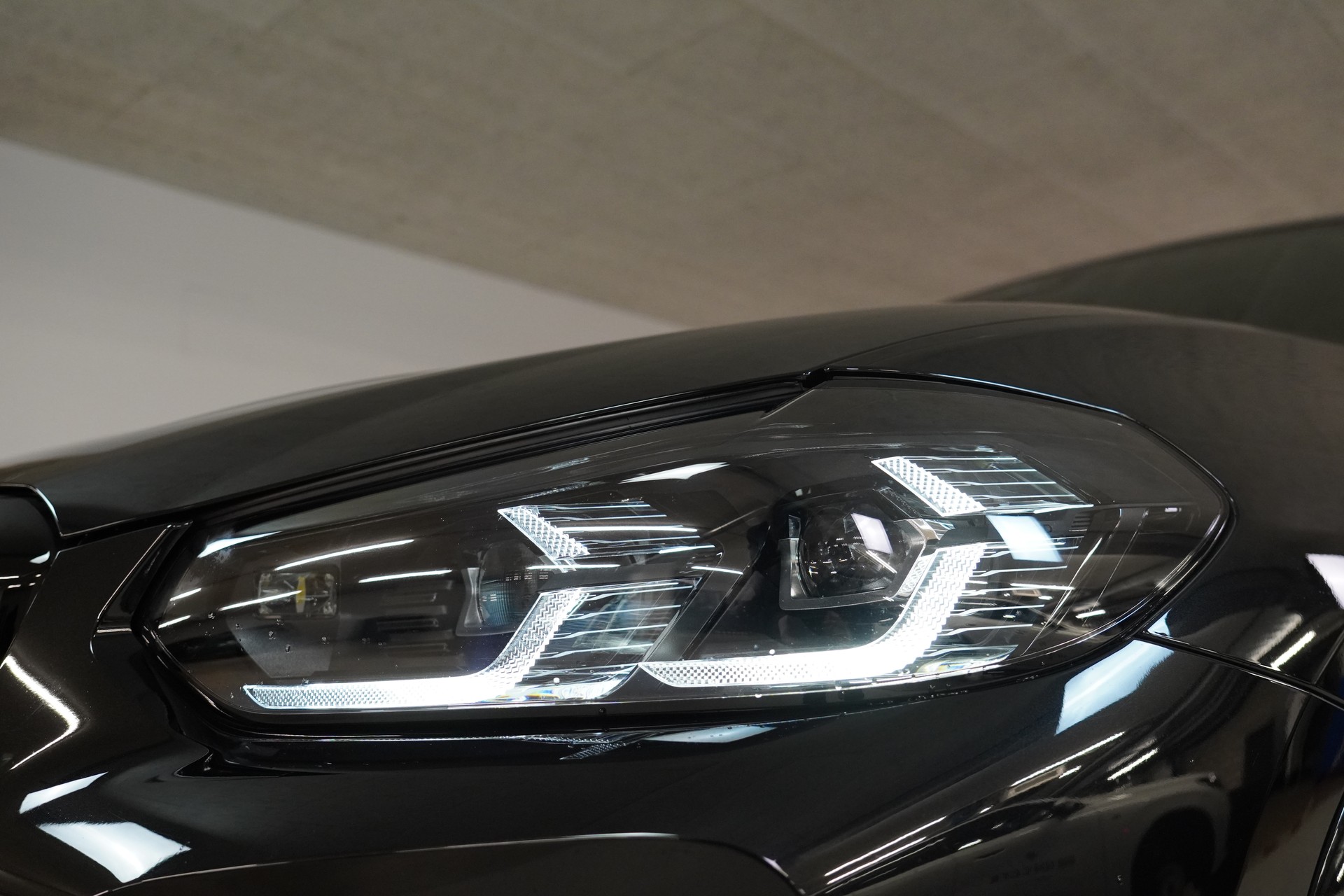 BMW X3 xDrive 48V M40d Travel Steptronic - 9