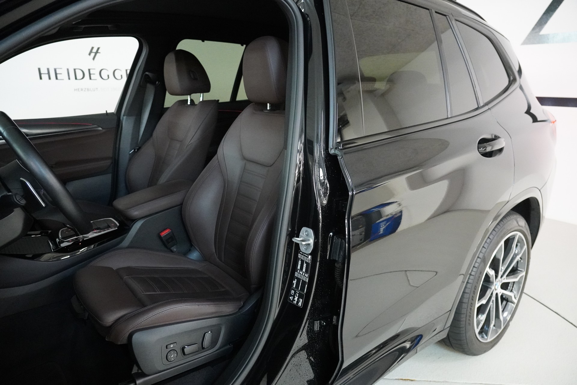 BMW X3 xDrive 48V M40d Travel Steptronic - 12