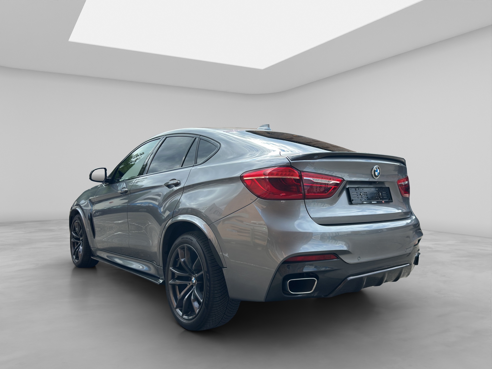 BMW X6 4