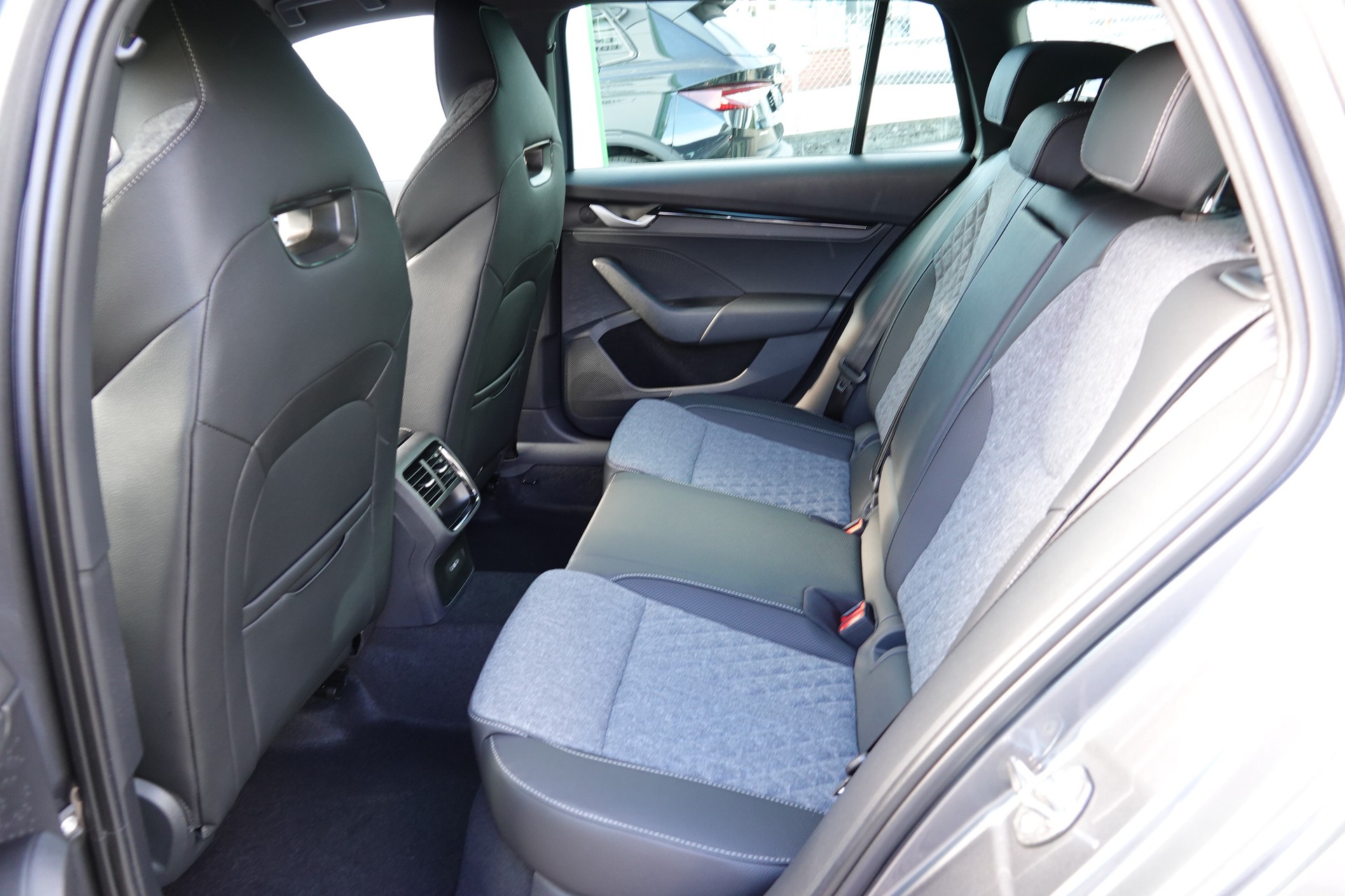 SKODA Octavia 2.0 TSI Dynami4x4 - 17