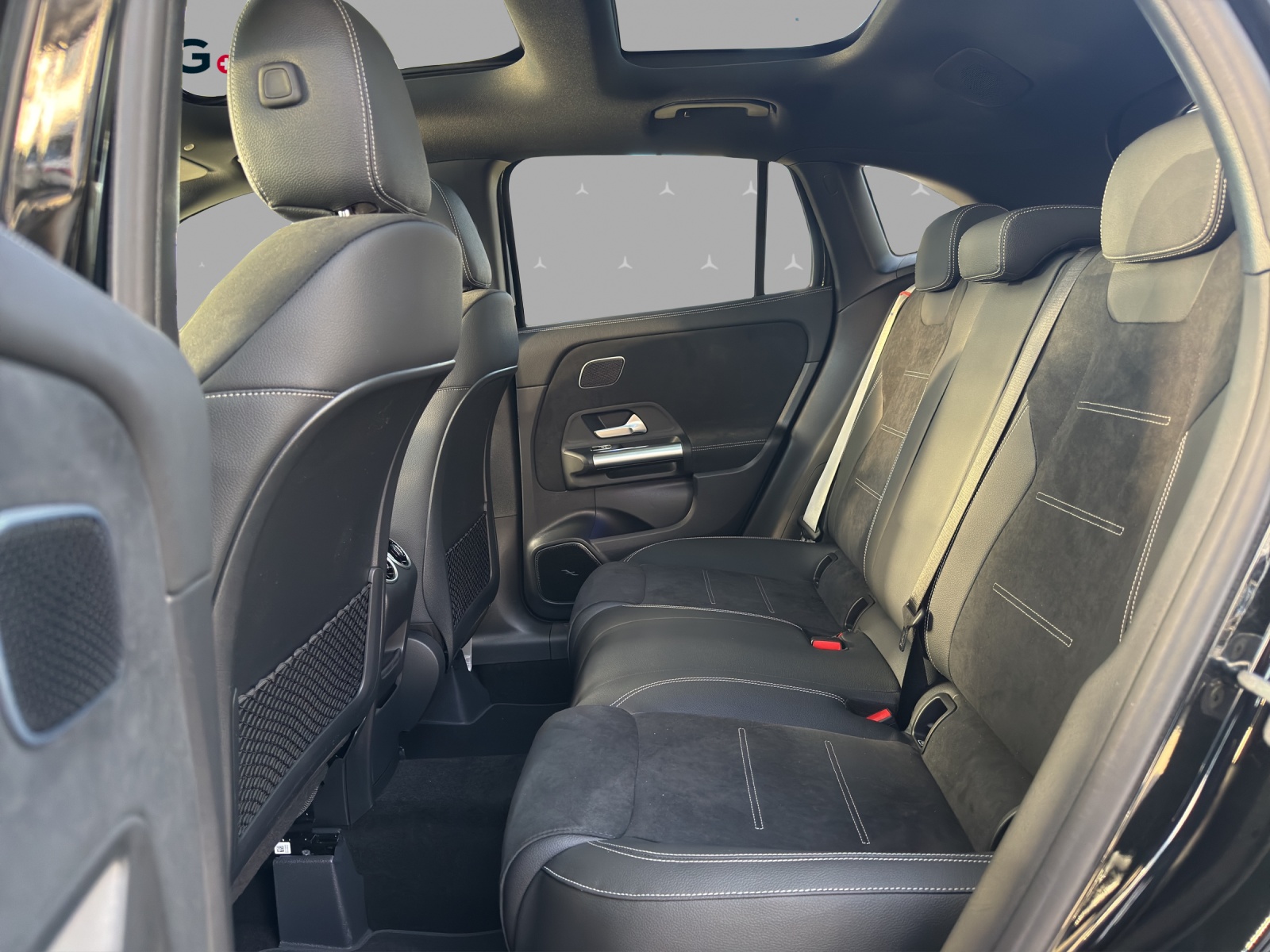 MERCEDES-BENZ GLA 220d 4Matic 8G-DCTSwiss Star - 16