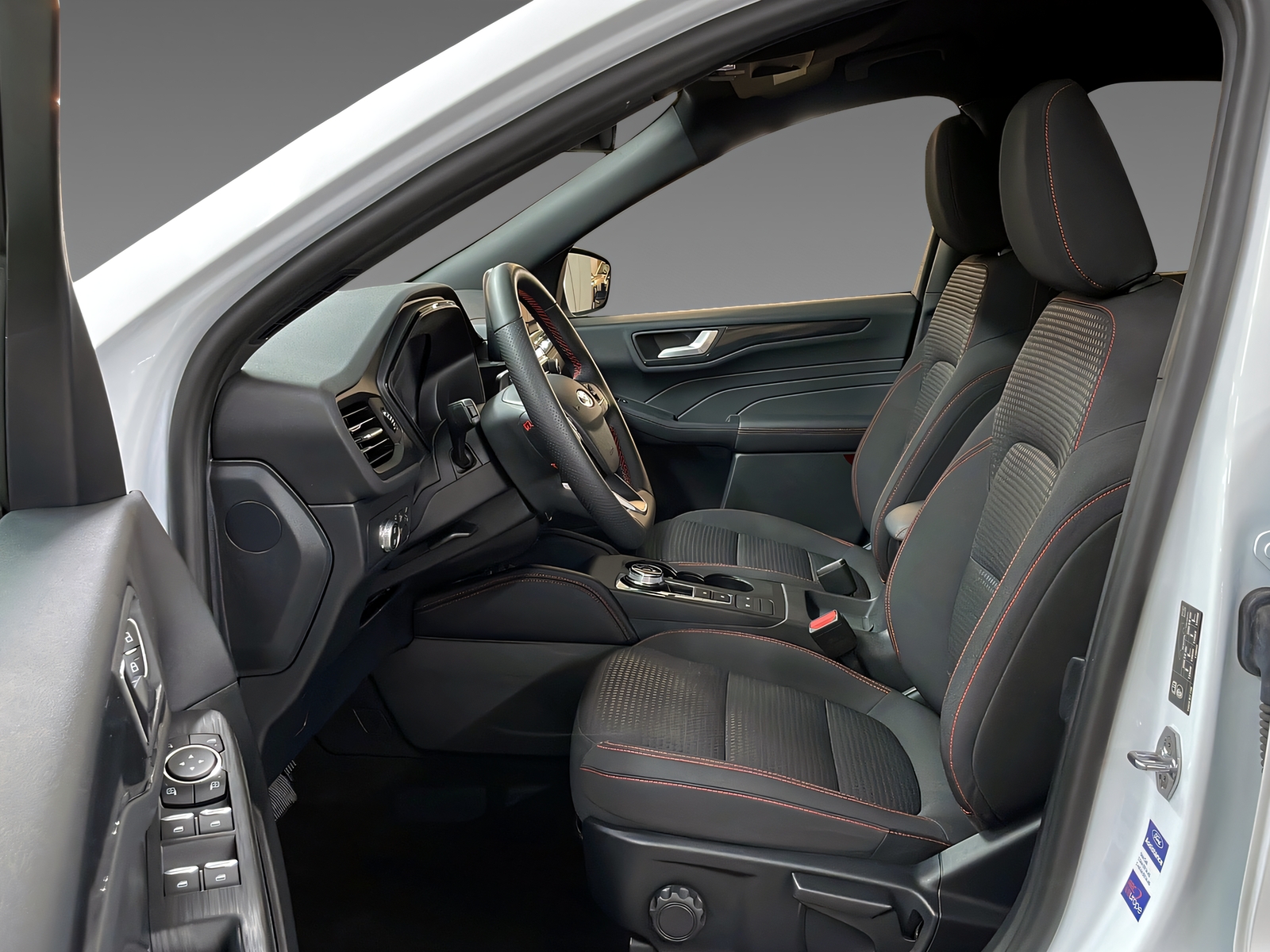 FORD Kuga 2.5 Hybrid ST-Line 4x4 - 6