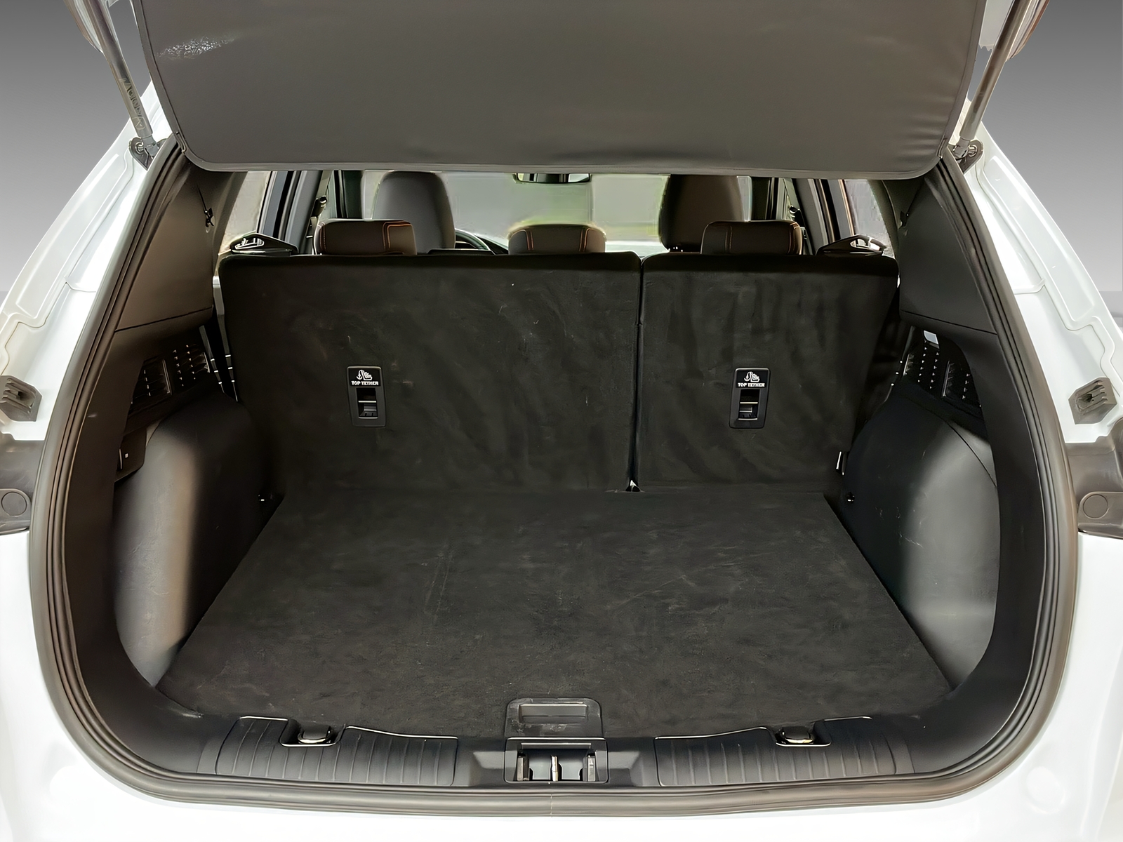 FORD Kuga 2.5 Hybrid ST-Line 4x4 - 13