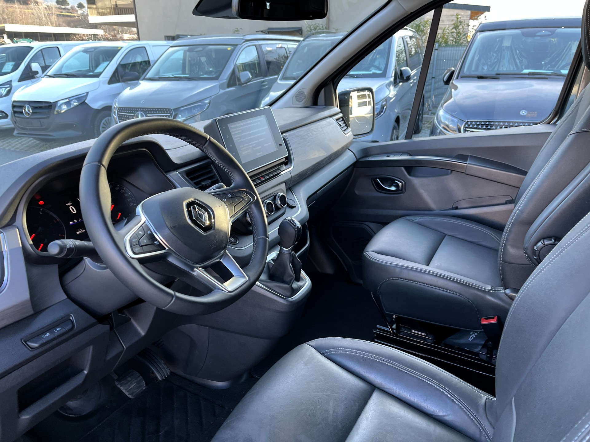 RENAULT Trafic Blue dCi 170 Spaceclass Pack Escapade EDC - 7