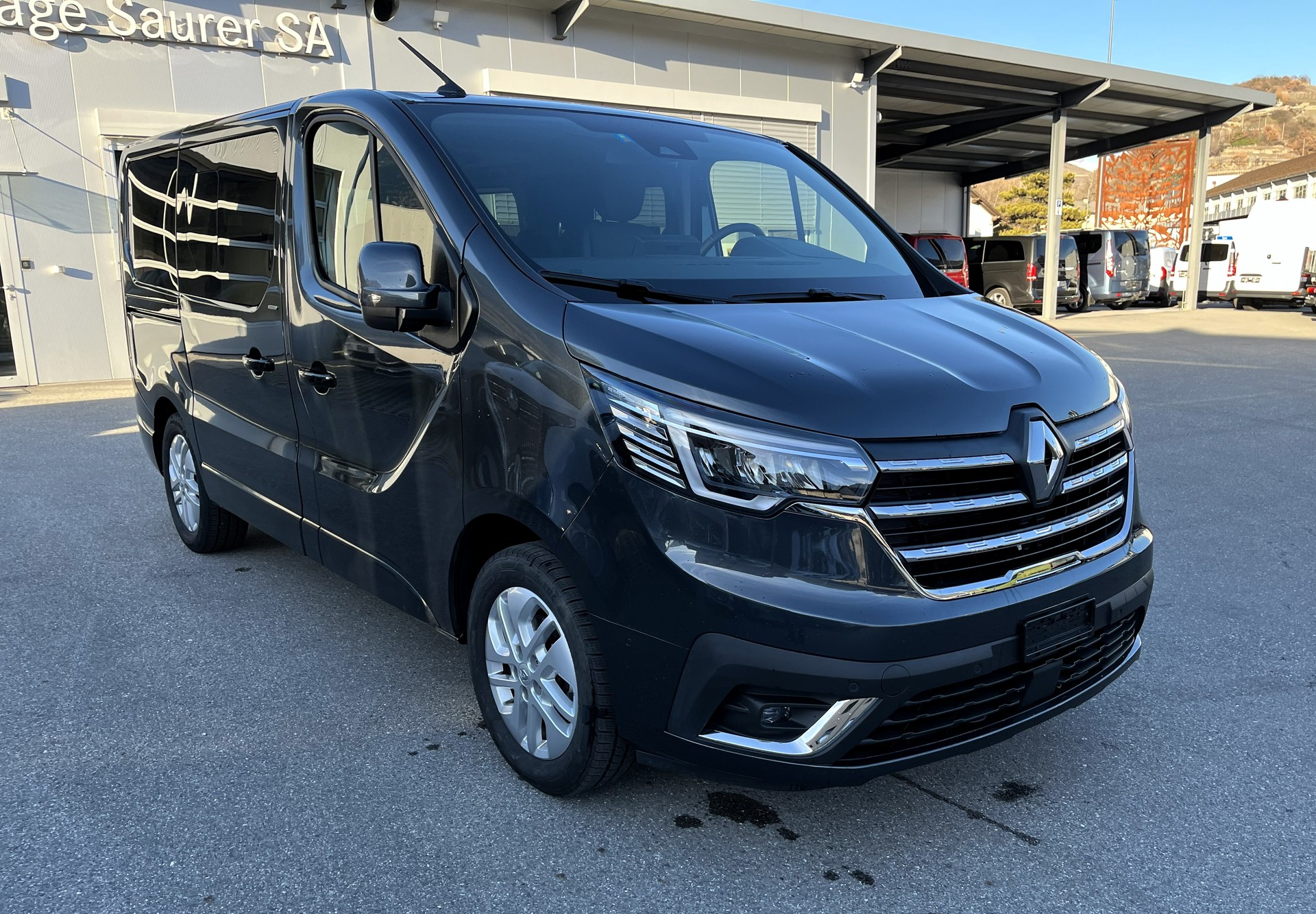RENAULT Trafic Blue dCi 170 Spaceclass Pack Escapade EDC - 3