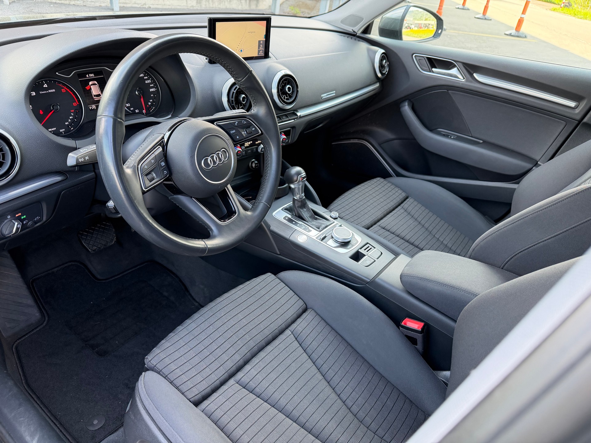 AUDI A3 Sportback 35 TDI Sport S-tronic - 11